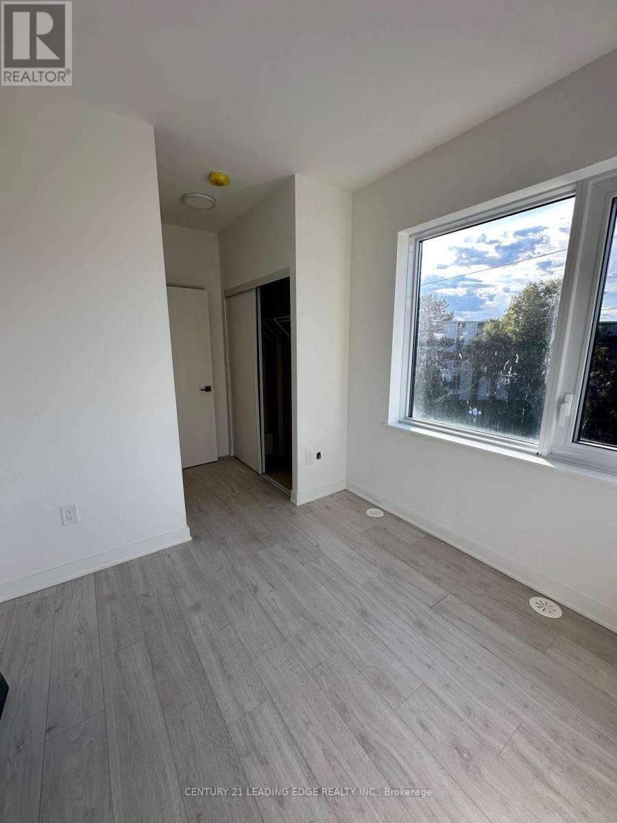 67 - 71 Curlew Drive, Toronto (Parkwoods-Donalda), Ontario  M3A 0B2 - Photo 8 - C12390114