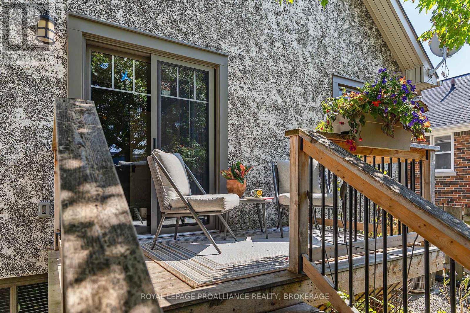 16 Drayton Avenue, Kingston, Ontario  K7K 4X6 - Photo 20 - X12393774