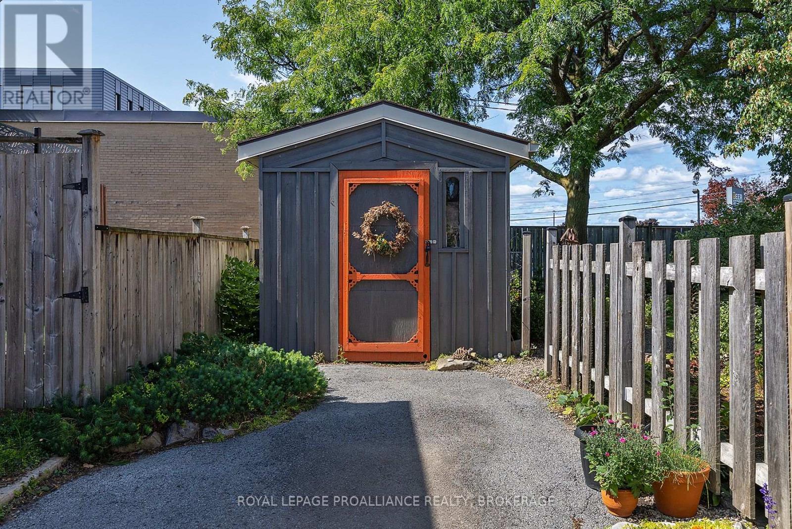 16 Drayton Avenue, Kingston, Ontario  K7K 4X6 - Photo 32 - X12393774