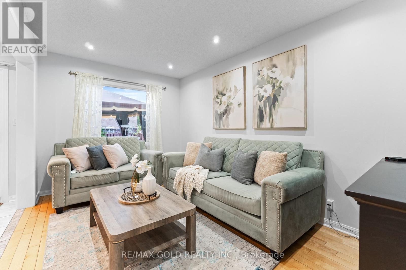 83 Mount Ranier Crescent, Brampton (Sandringham-Wellington), Ontario  L6R 2L1 - Photo 20 - W12393197