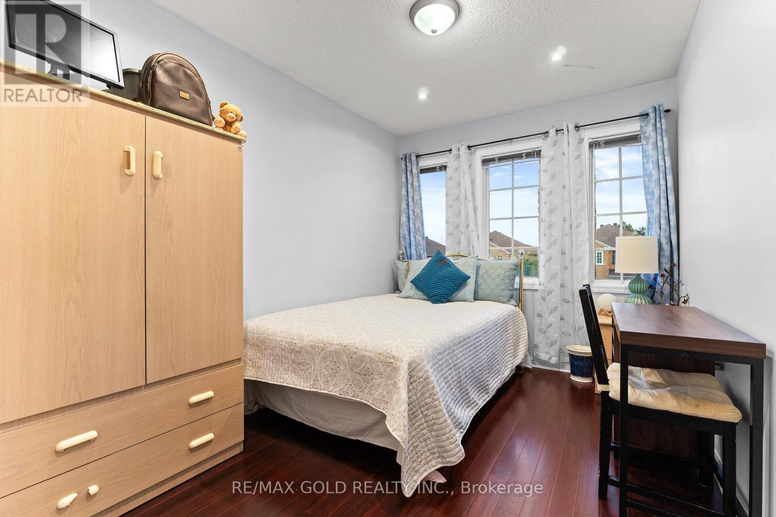 83 Mount Ranier Crescent, Brampton (Sandringham-Wellington), Ontario  L6R 2L1 - Photo 28 - W12393197