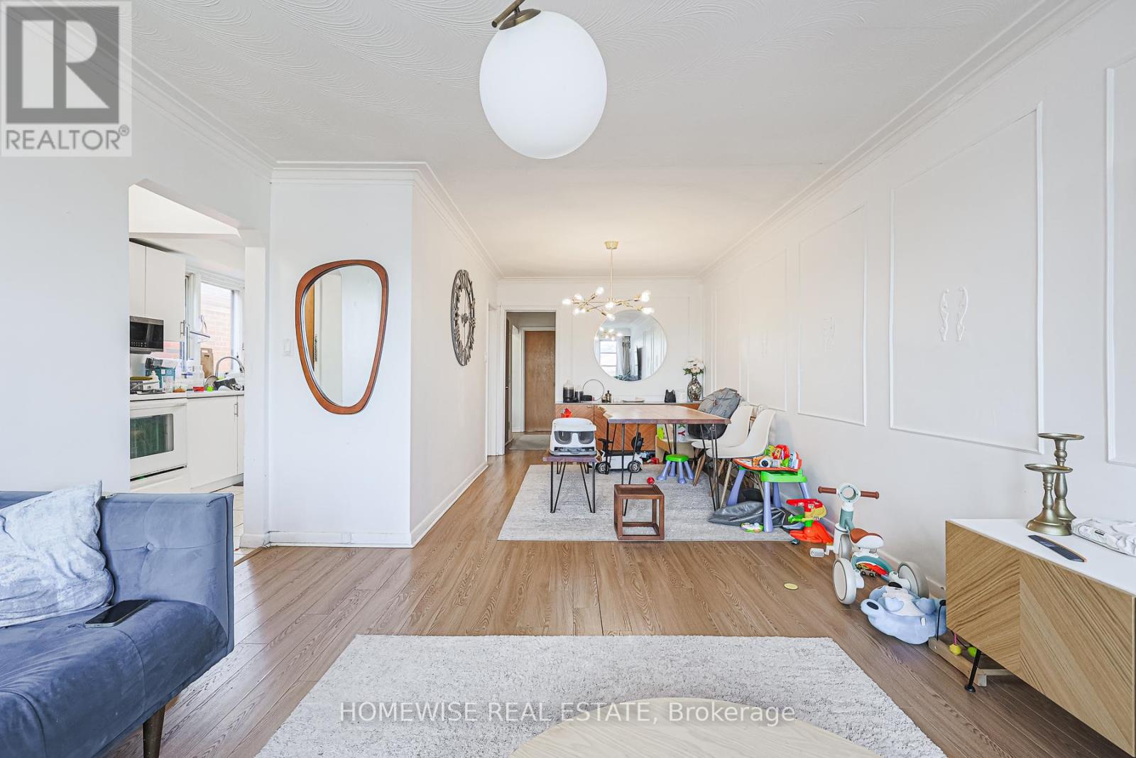 4 Lanark Avenue, Toronto, Ontario  M6C 2B3 - Photo 7 - C12393490