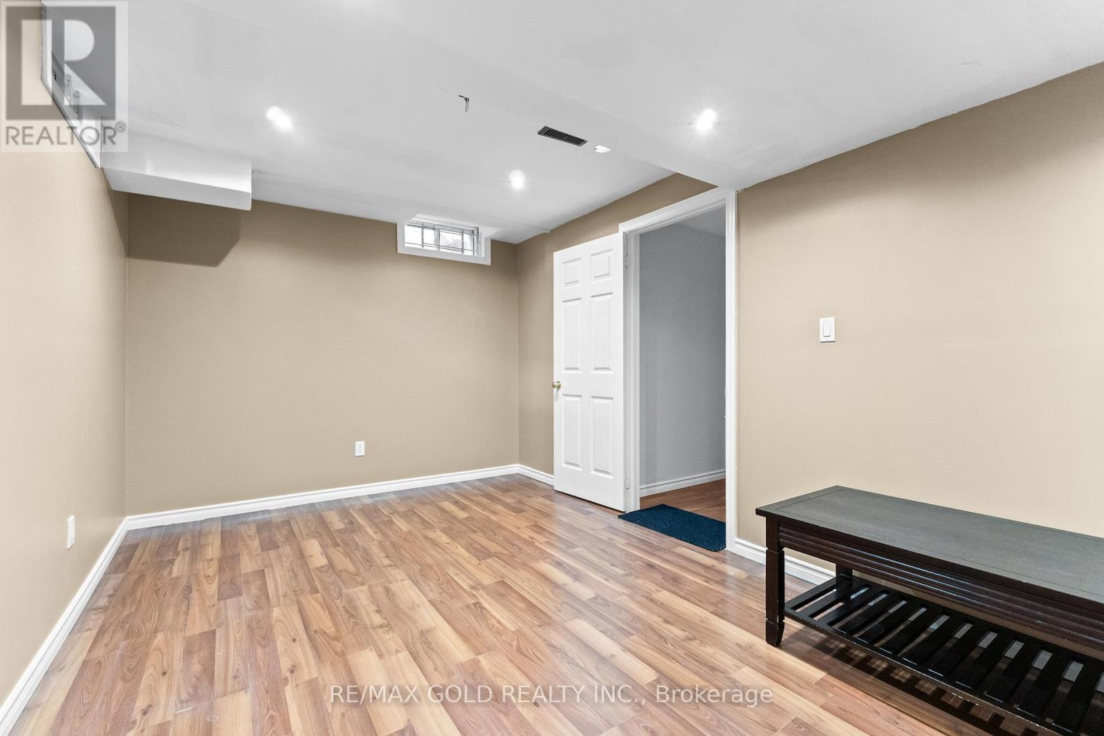 83 Mount Ranier Crescent, Brampton (Sandringham-Wellington), Ontario  L6R 2L1 - Photo 36 - W12393197