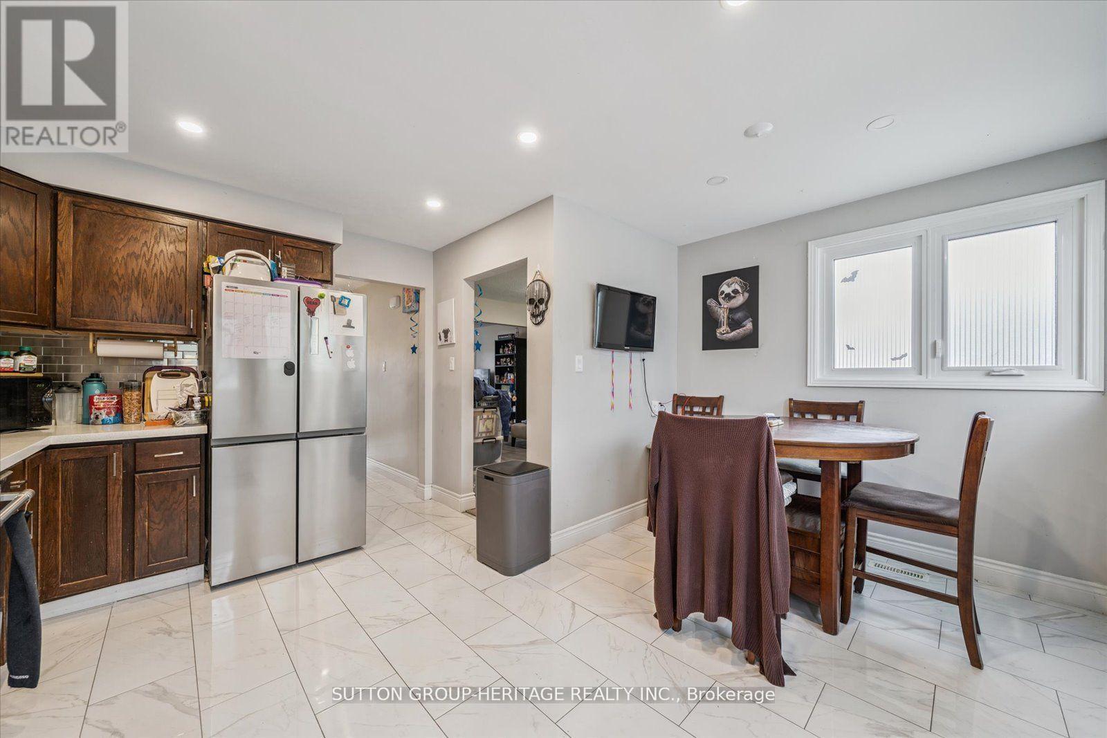 705 Anderson Street, Whitby, Ontario  L1N 3W1 - Photo 6 - E12393485