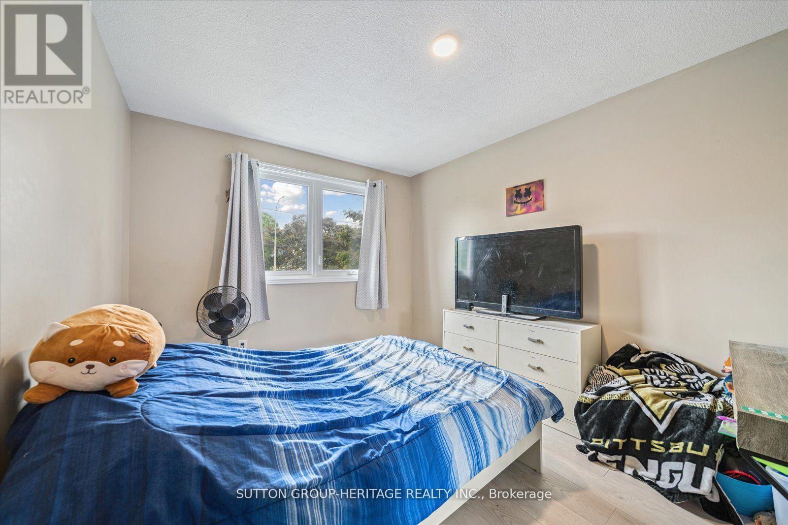 705 Anderson Street, Whitby, Ontario  L1N 3W1 - Photo 8 - E12393485