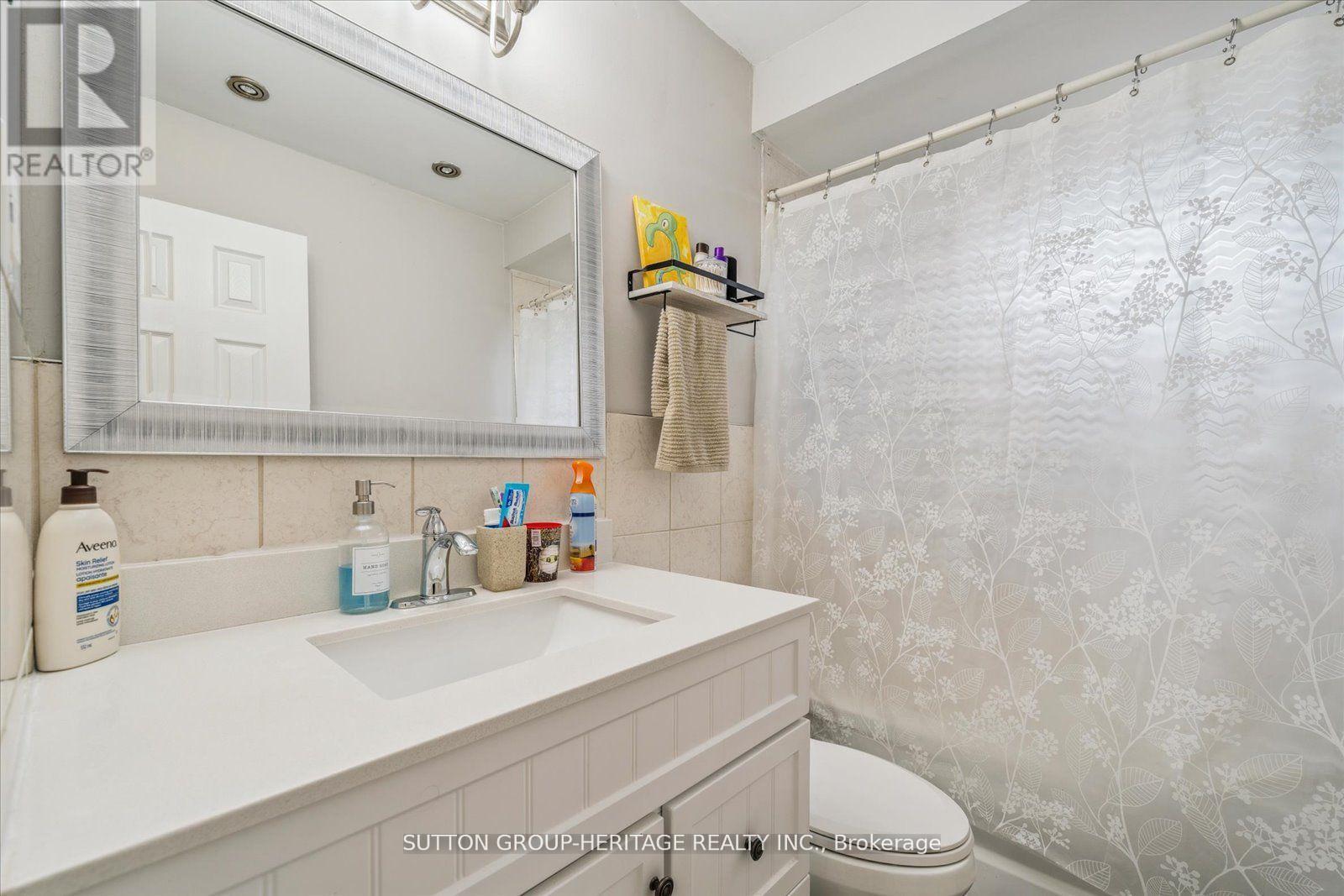 705 Anderson Street, Whitby, Ontario  L1N 3W1 - Photo 9 - E12393485