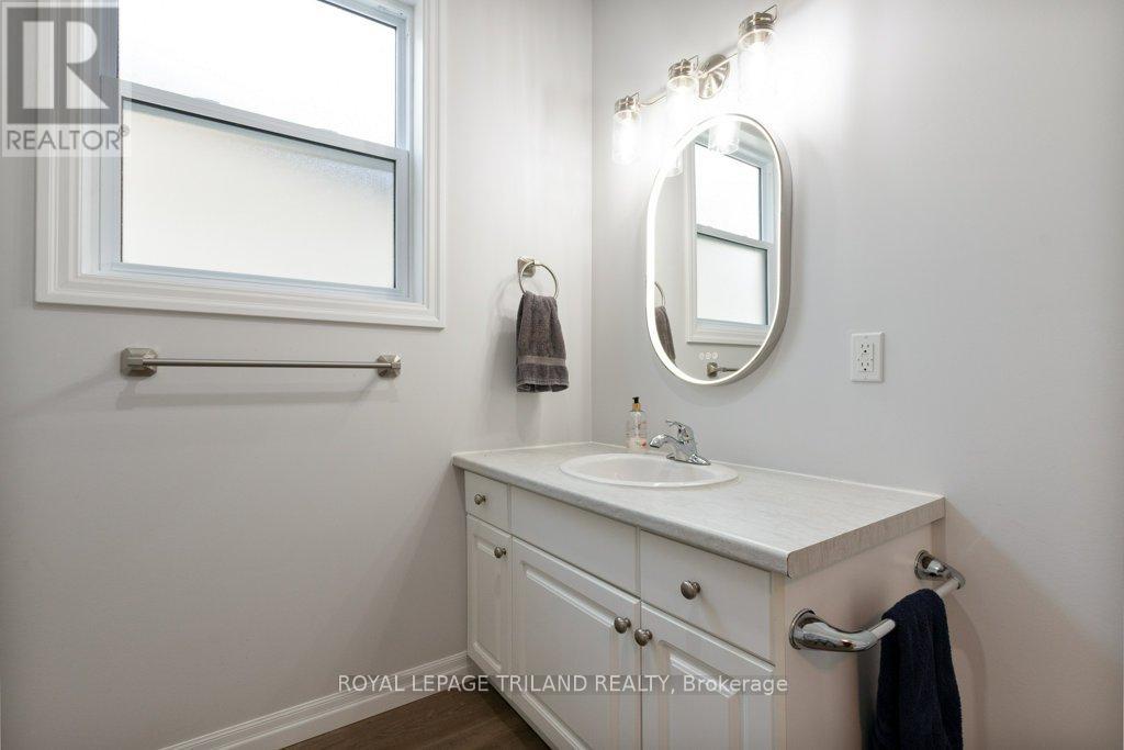 35 Inkerman Street, St. Thomas, Ontario  N5P 3E9 - Photo 23 - X12393585