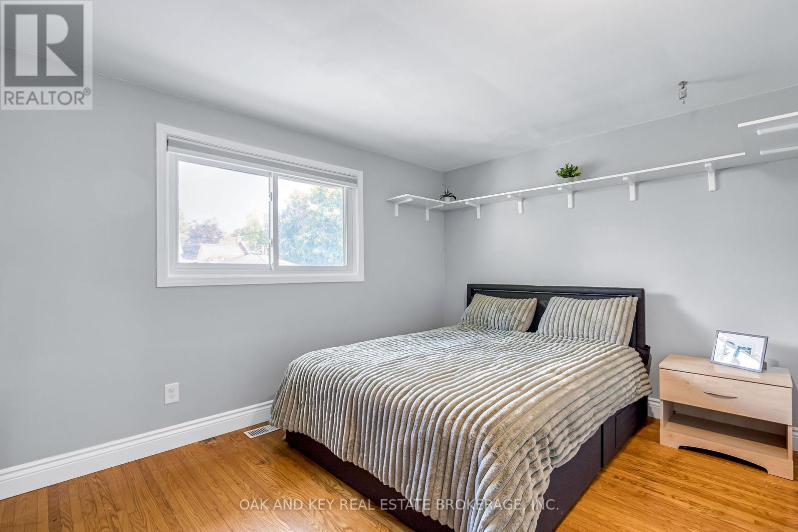 65 Southview Crescent, London South, Ontario  N6J 3L6 - Photo 21 - X12393603