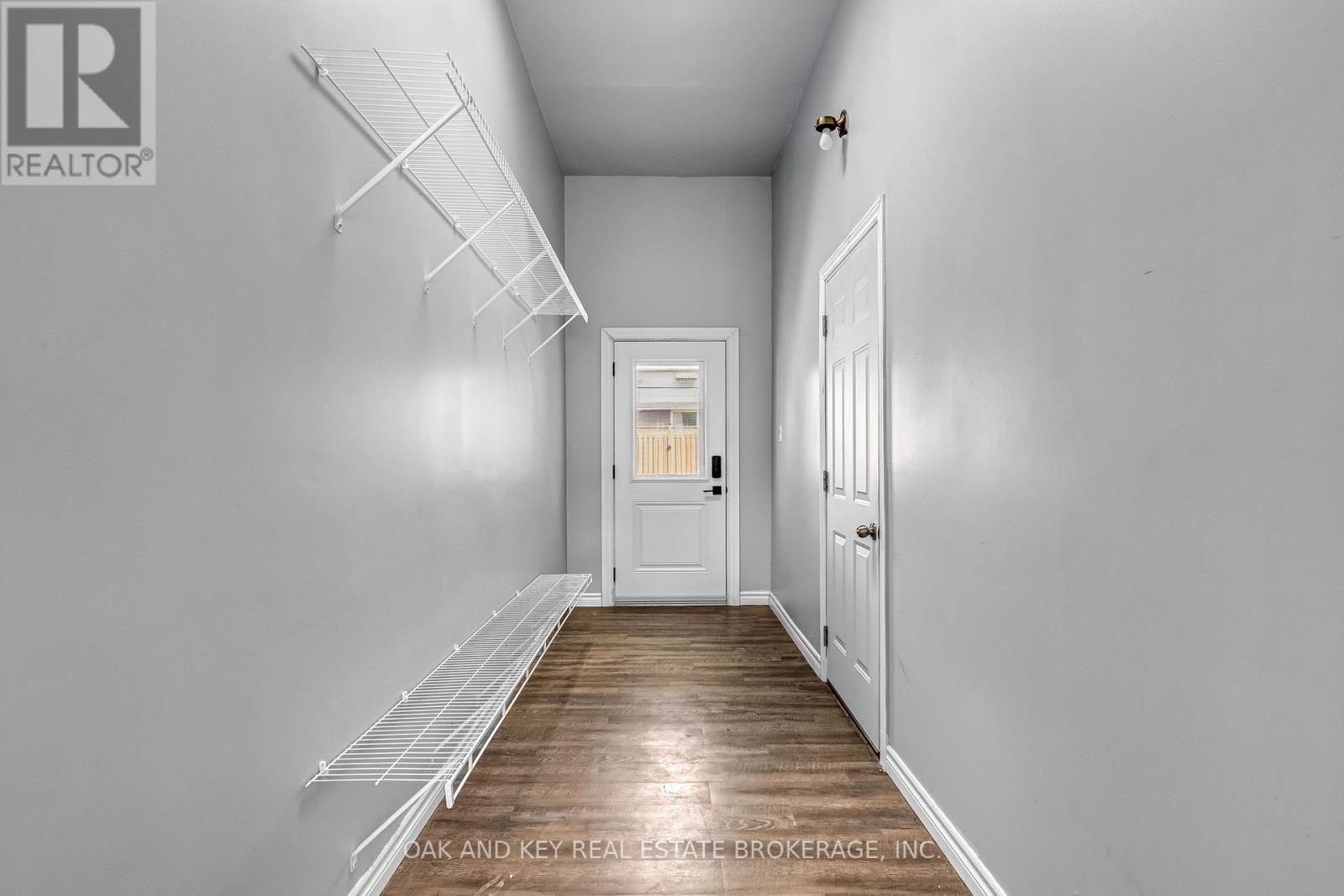 65 Southview Crescent, London South, Ontario  N6J 3L6 - Photo 36 - X12393603