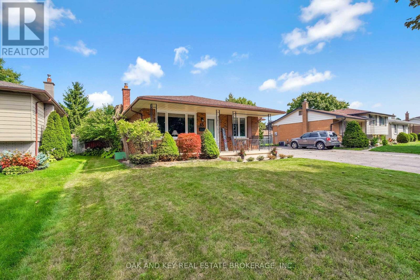 65 Southview Crescent, London South, Ontario  N6J 3L6 - Photo 4 - X12393603