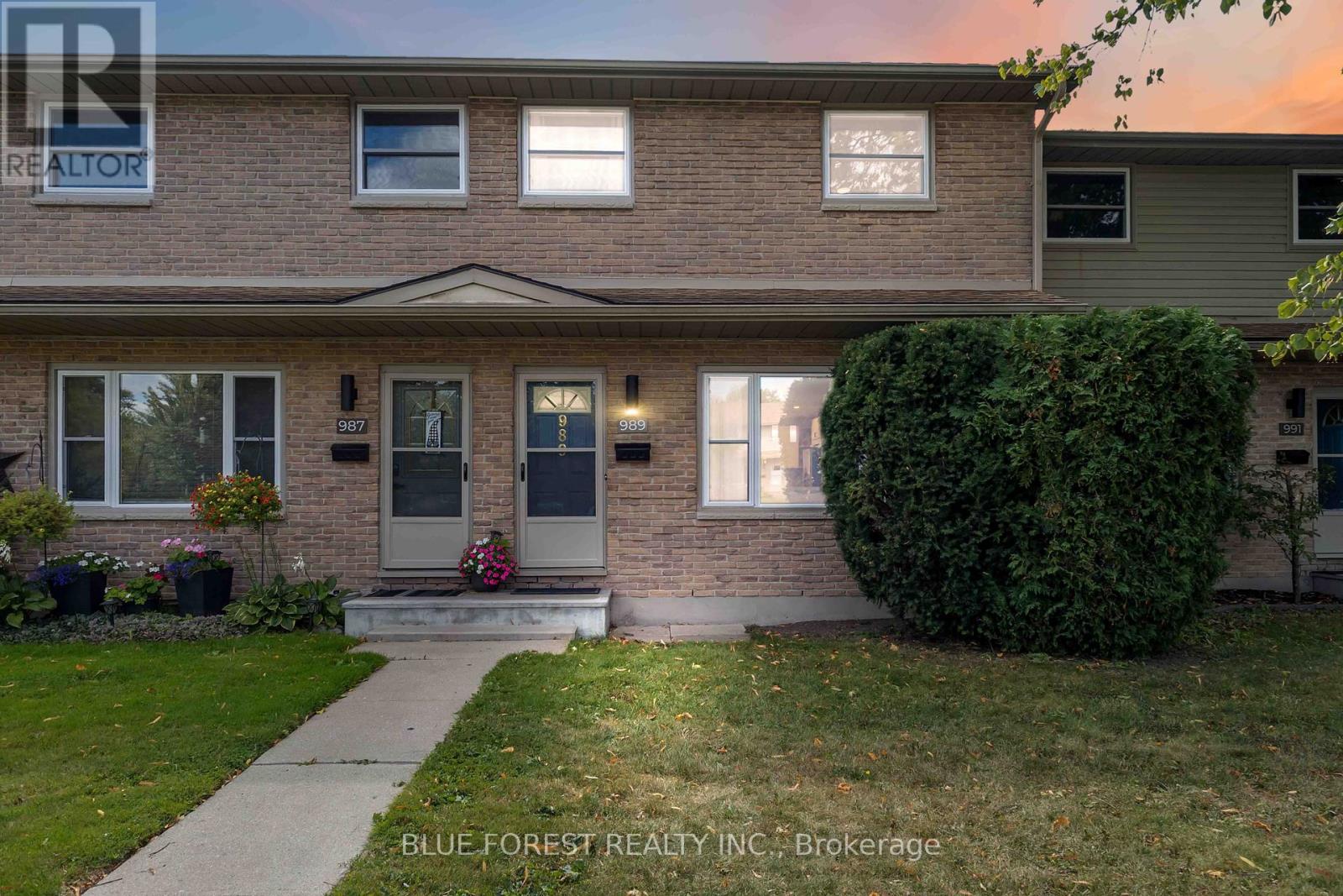31 - 989 Notre Dame Drive, London South, Ontario  N6J 3C3 - Photo 3 - X12393607