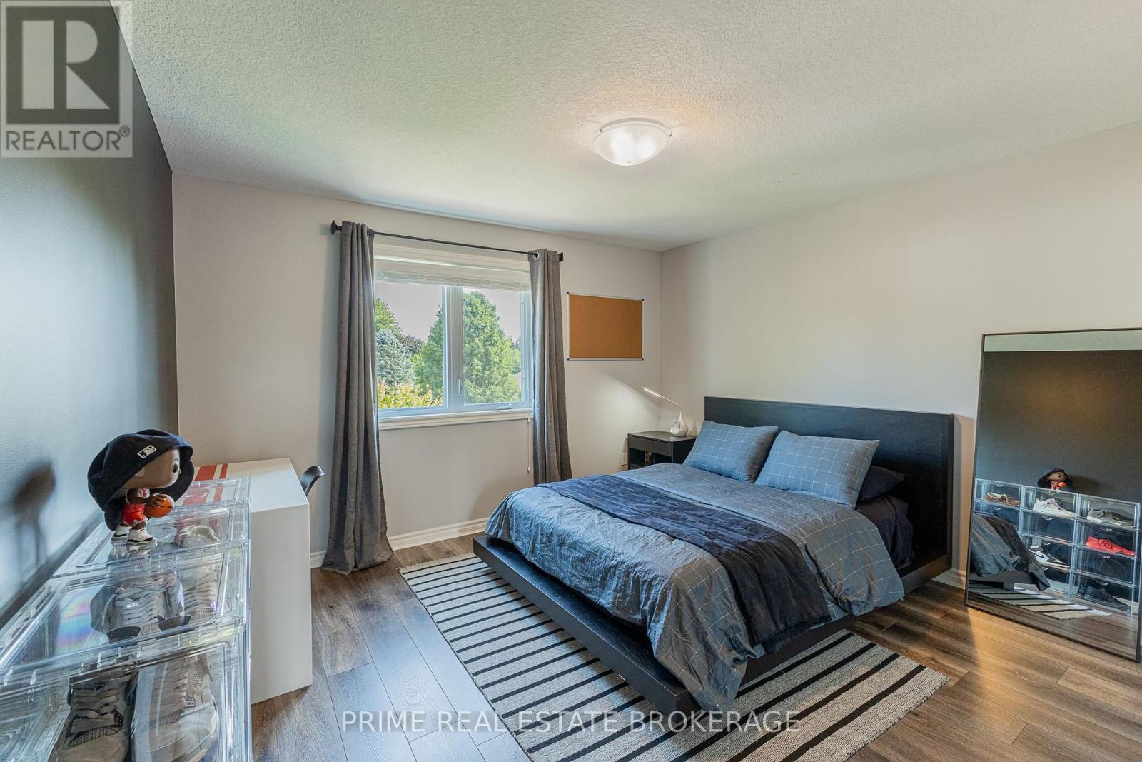 56 Fieldstone Crescent S, Middlesex Centre, Ontario  N0L 1R0 - Photo 28 - X12393685