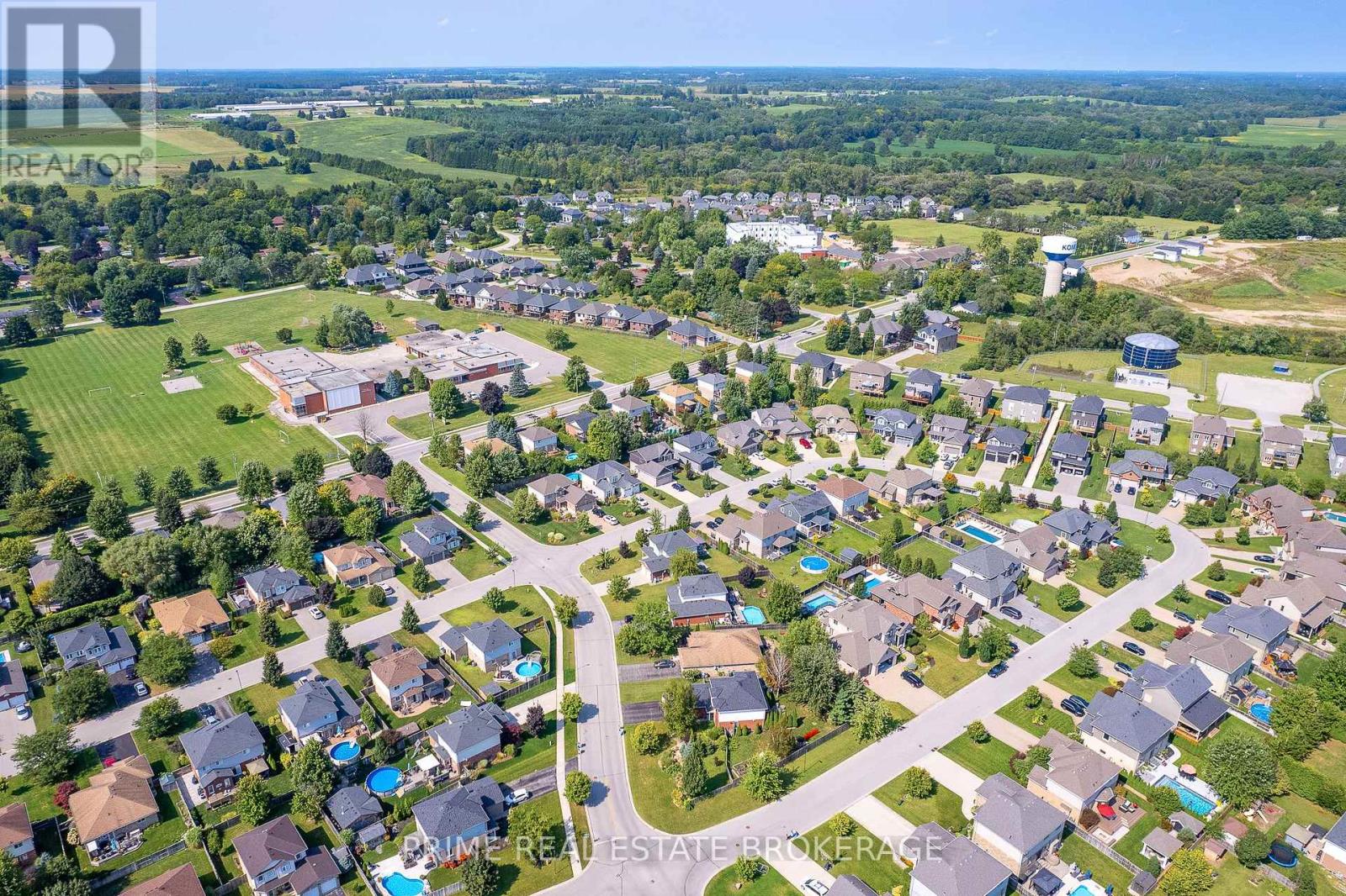 56 Fieldstone Crescent S, Middlesex Centre, Ontario  N0L 1R0 - Photo 47 - X12393685