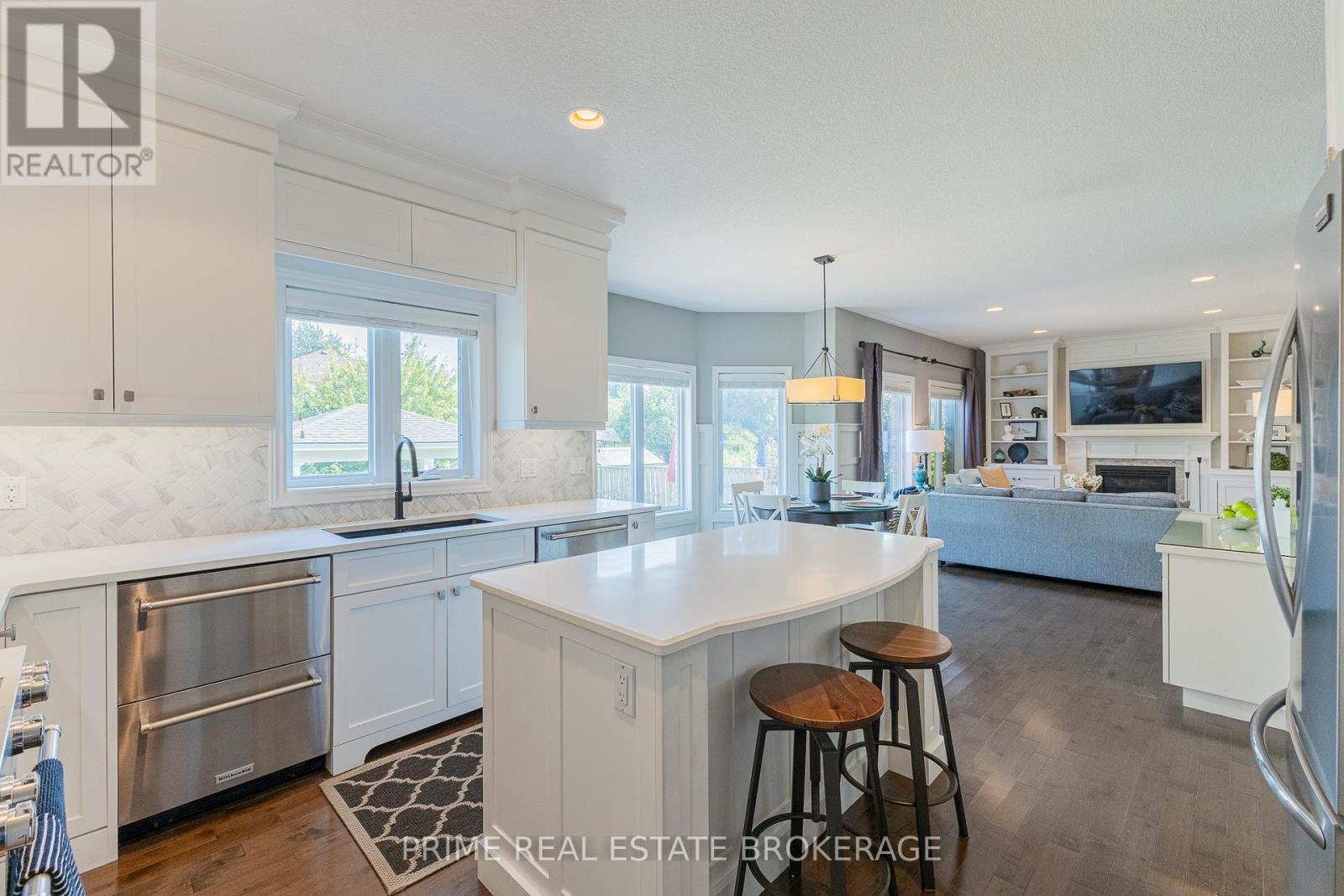 56 Fieldstone Crescent S, Middlesex Centre, Ontario  N0L 1R0 - Photo 7 - X12393685