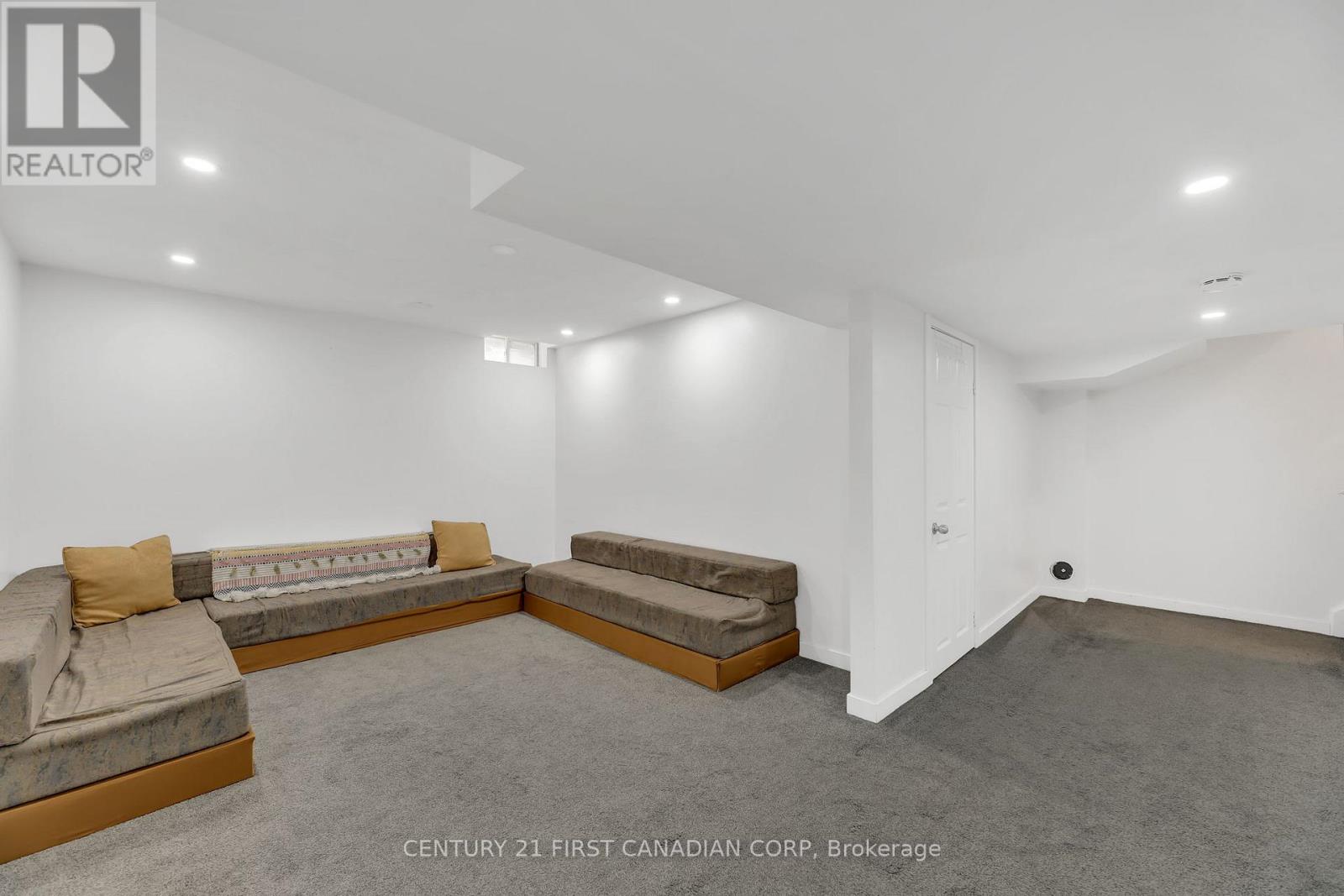 777 Guildwood Boulevard, London North, Ontario  N6H 5G2 - Photo 25 - X12393722