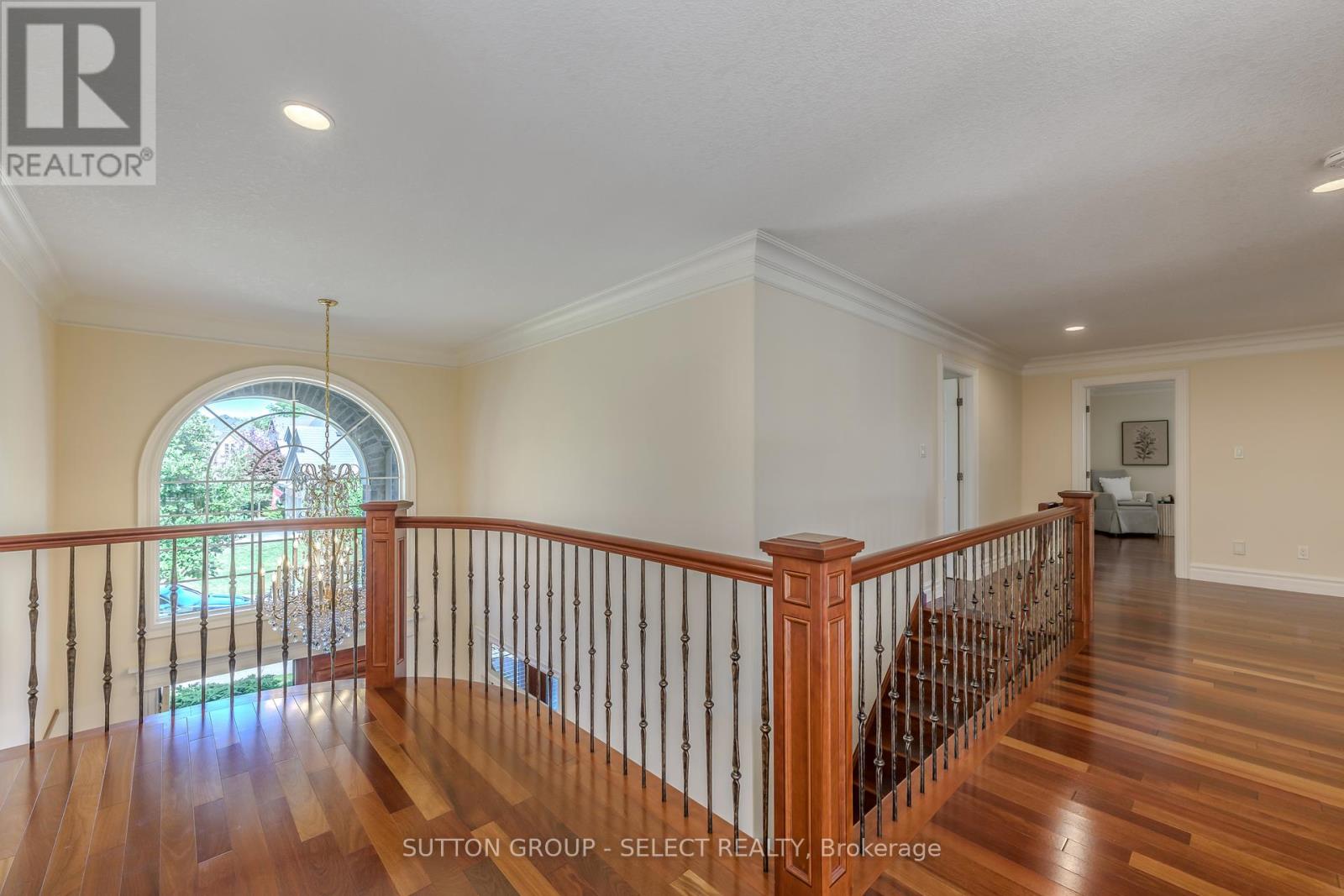 2142 Valleyrun Boulevard, London North, Ontario  N6G 5M7 - Photo 29 - X12393746