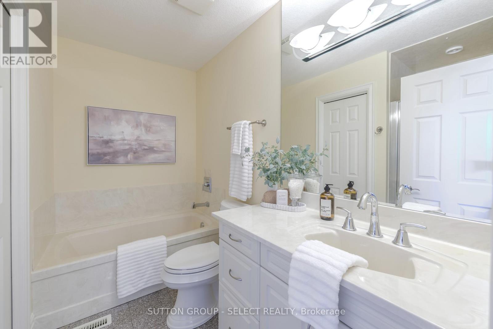2142 Valleyrun Boulevard, London North, Ontario  N6G 5M7 - Photo 36 - X12393746