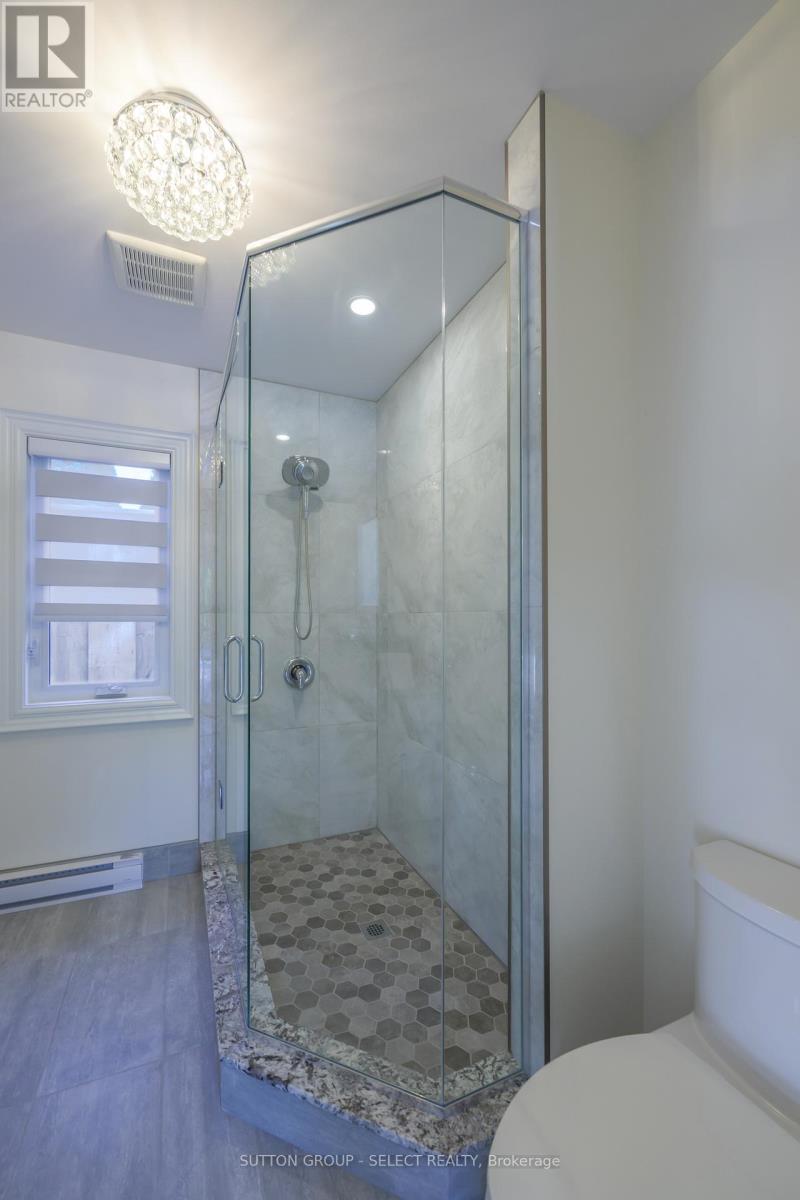 2142 Valleyrun Boulevard, London North, Ontario  N6G 5M7 - Photo 44 - X12393746