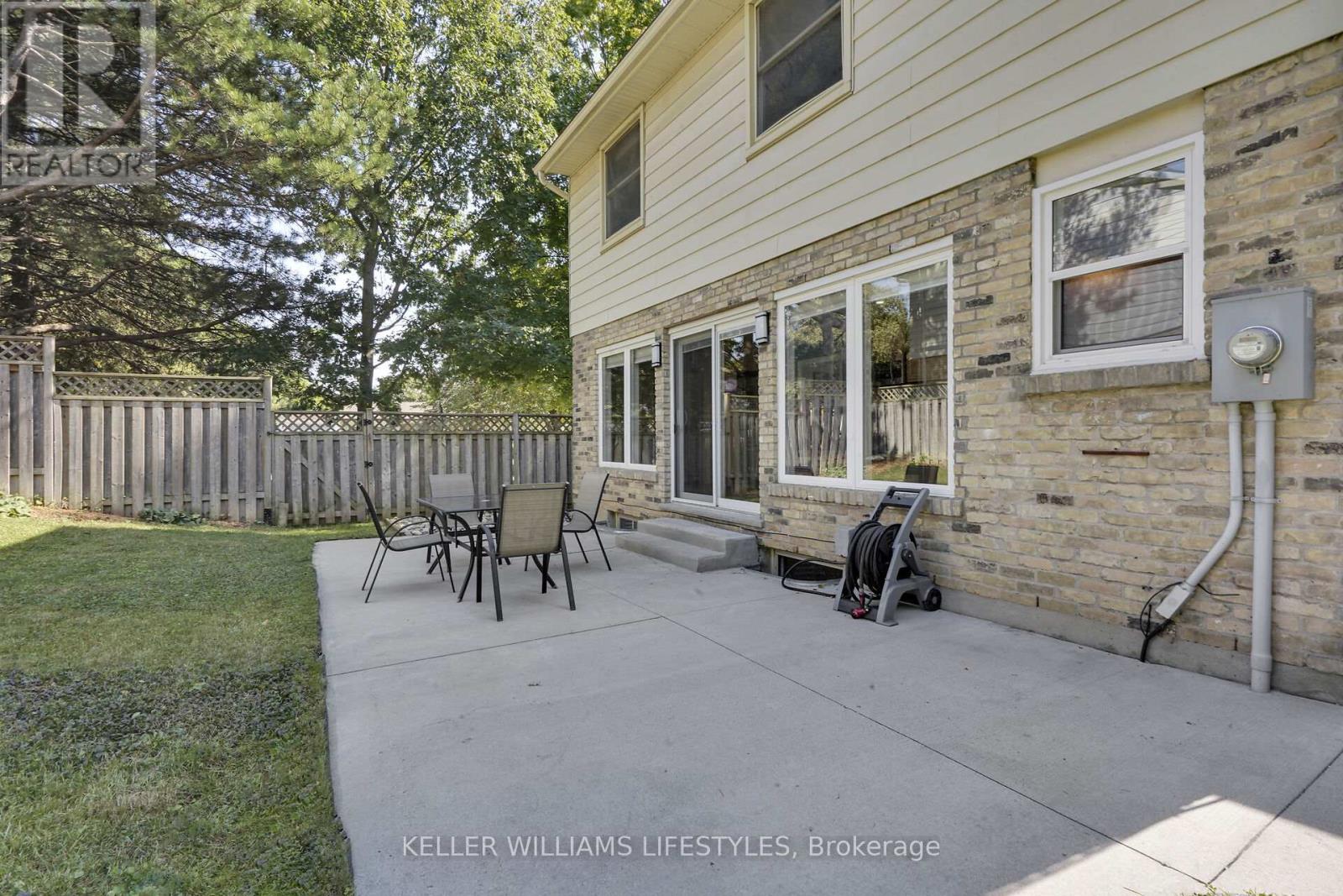 66 Lloyd Manor Crescent, London North (North M), Ontario  N6H 3Z3 - Photo 36 - X12393780