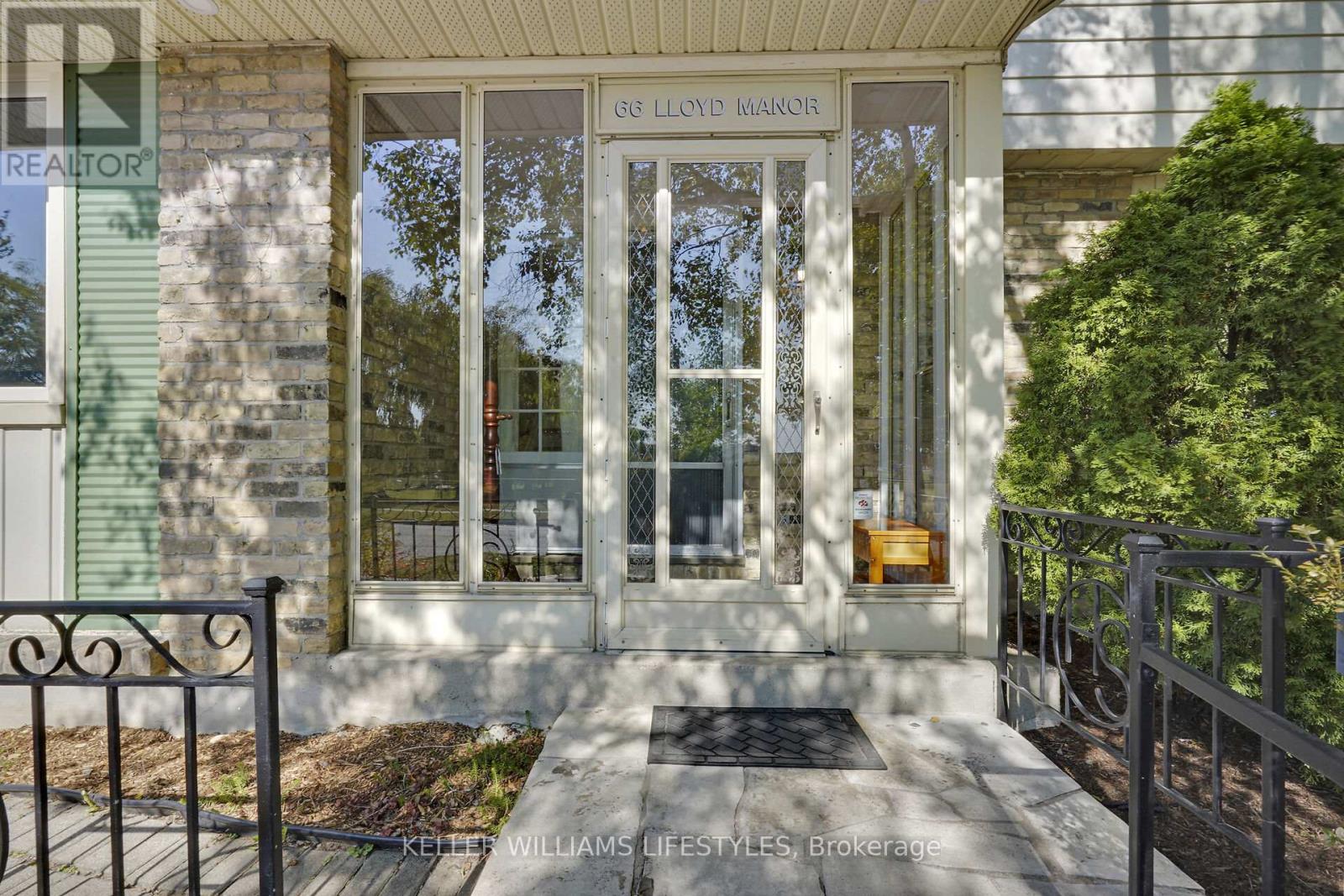 66 Lloyd Manor Crescent, London North (North M), Ontario  N6H 3Z3 - Photo 6 - X12393780
