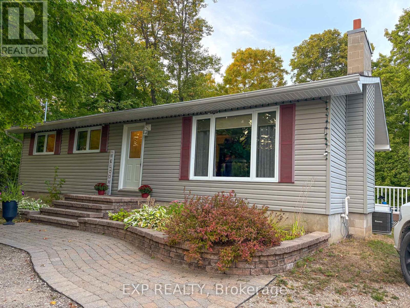 1118 FRANCIS STREET, Greater Madawaska, Ontario