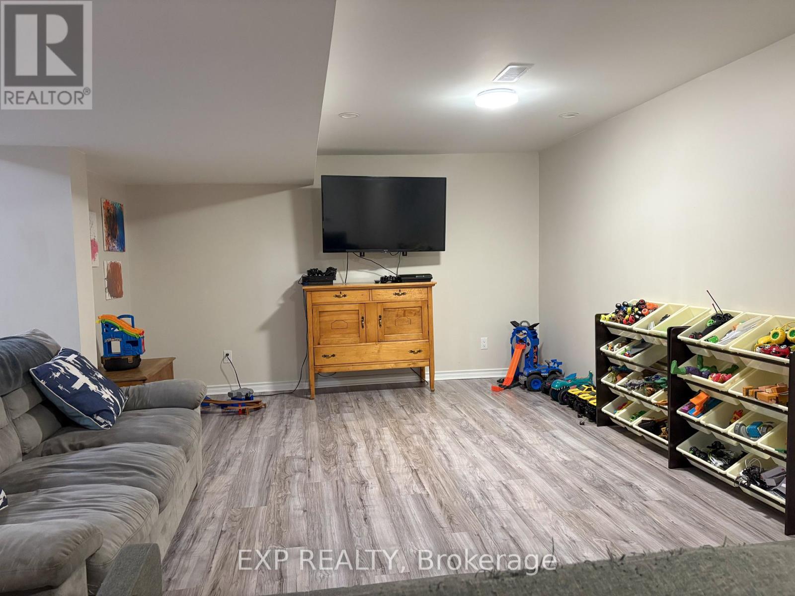 1118 Francis Street, Greater Madawaska, Ontario  K7V 1H0 - Photo 18 - X12393683