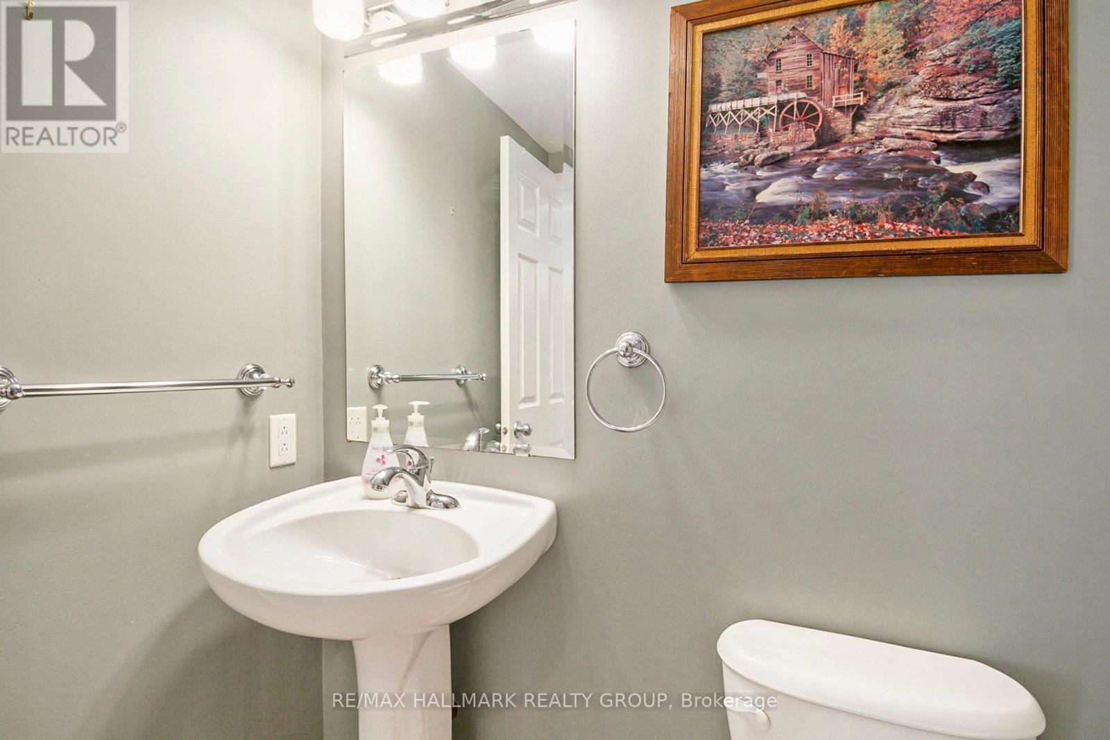 470 Frank Cauley Way, Ottawa, Ontario  K4A 0L5 - Photo 23 - X12393614