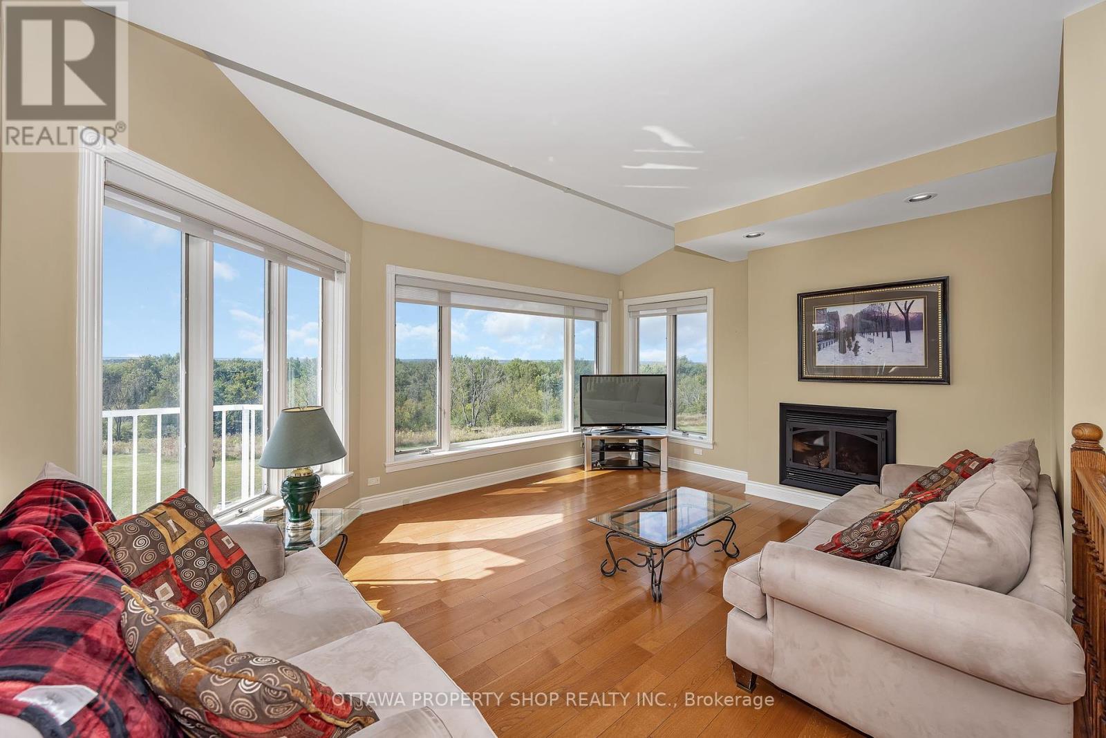 3057-3059 Greenland Road, Ottawa, Ontario  K0A 1T0 - Photo 13 - X12393635