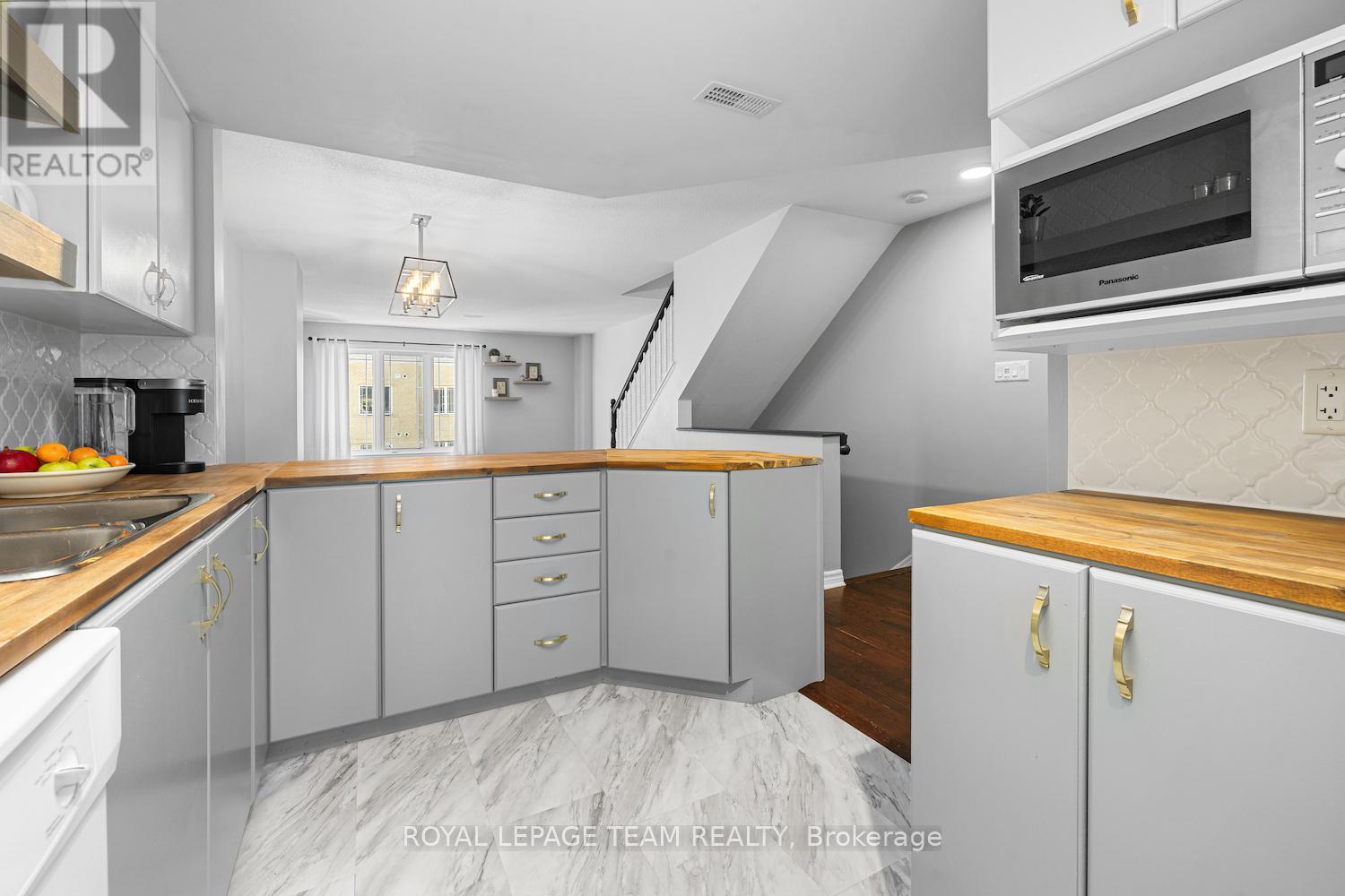 239 Paseo Private, Ottawa, Ontario  K2G 4N5 - Photo 9 - X12393775