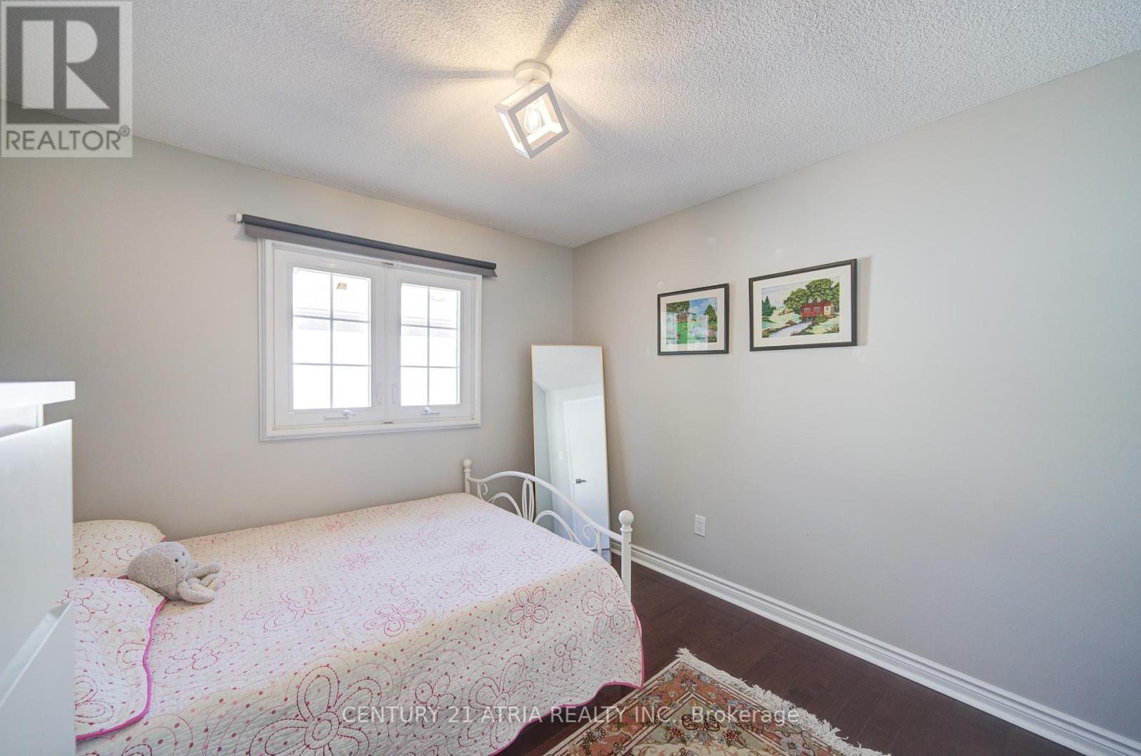 18 Park Lane Circle, Richmond Hill, Ontario  L4C 6S8 - Photo 24 - N12393496