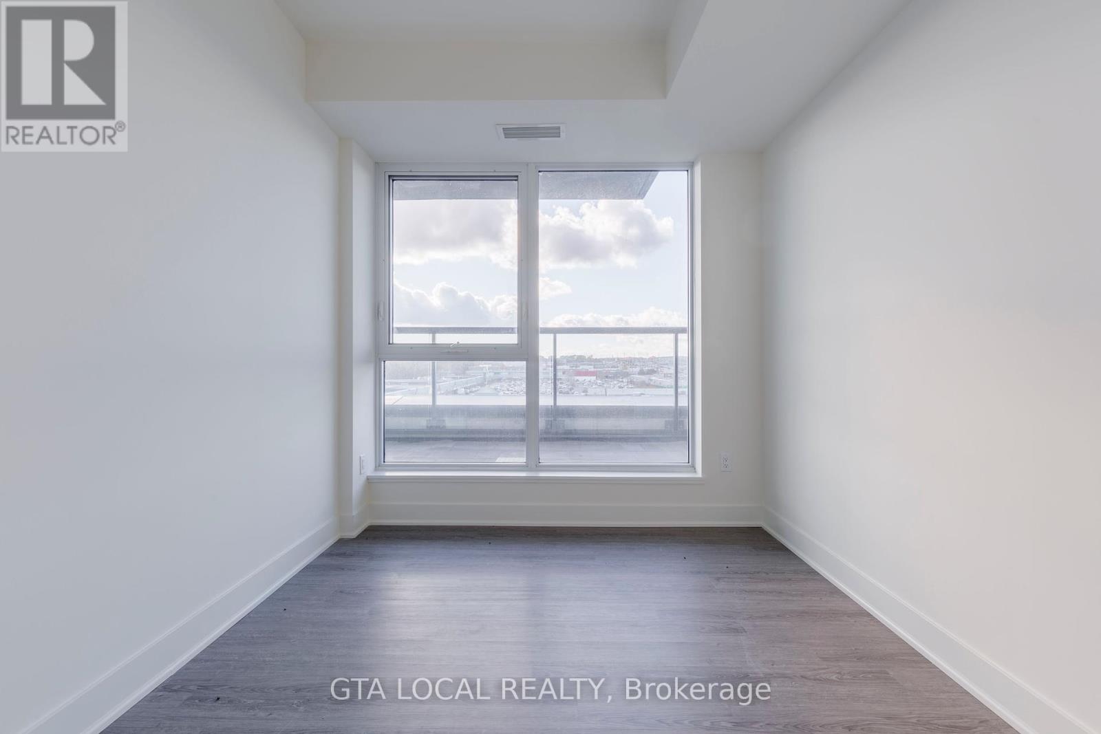 904 - 185 Deerfield Road, Newmarket, Ontario  L3Y 0G7 - Photo 15 - N12393557