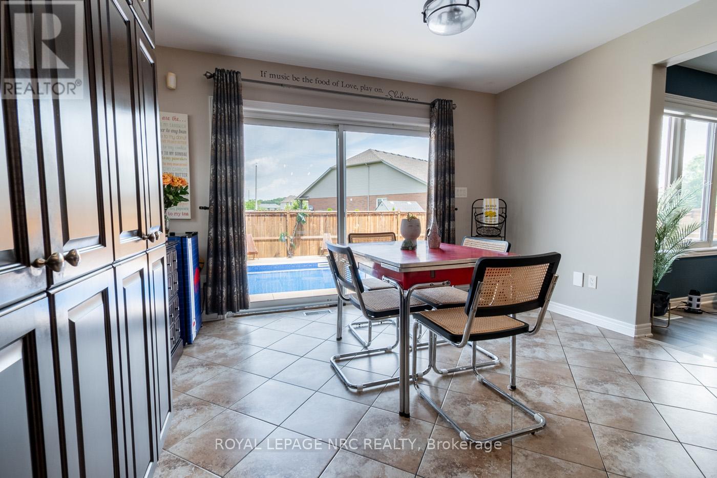 8665 Westport Drive, Niagara Falls, Ontario  L2H 0A3 - Photo 17 - X12393627