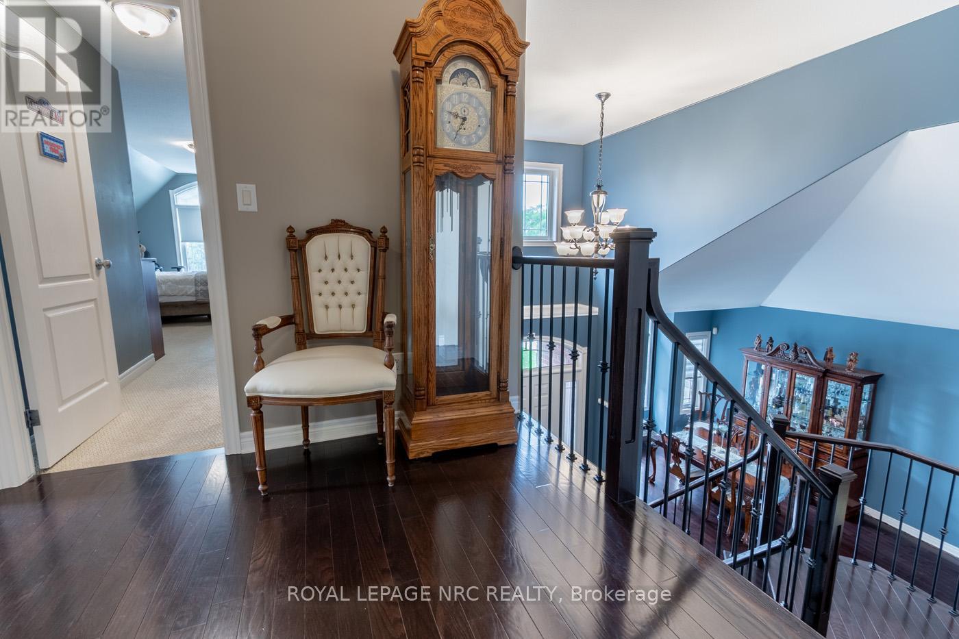 8665 Westport Drive, Niagara Falls, Ontario  L2H 0A3 - Photo 25 - X12393627