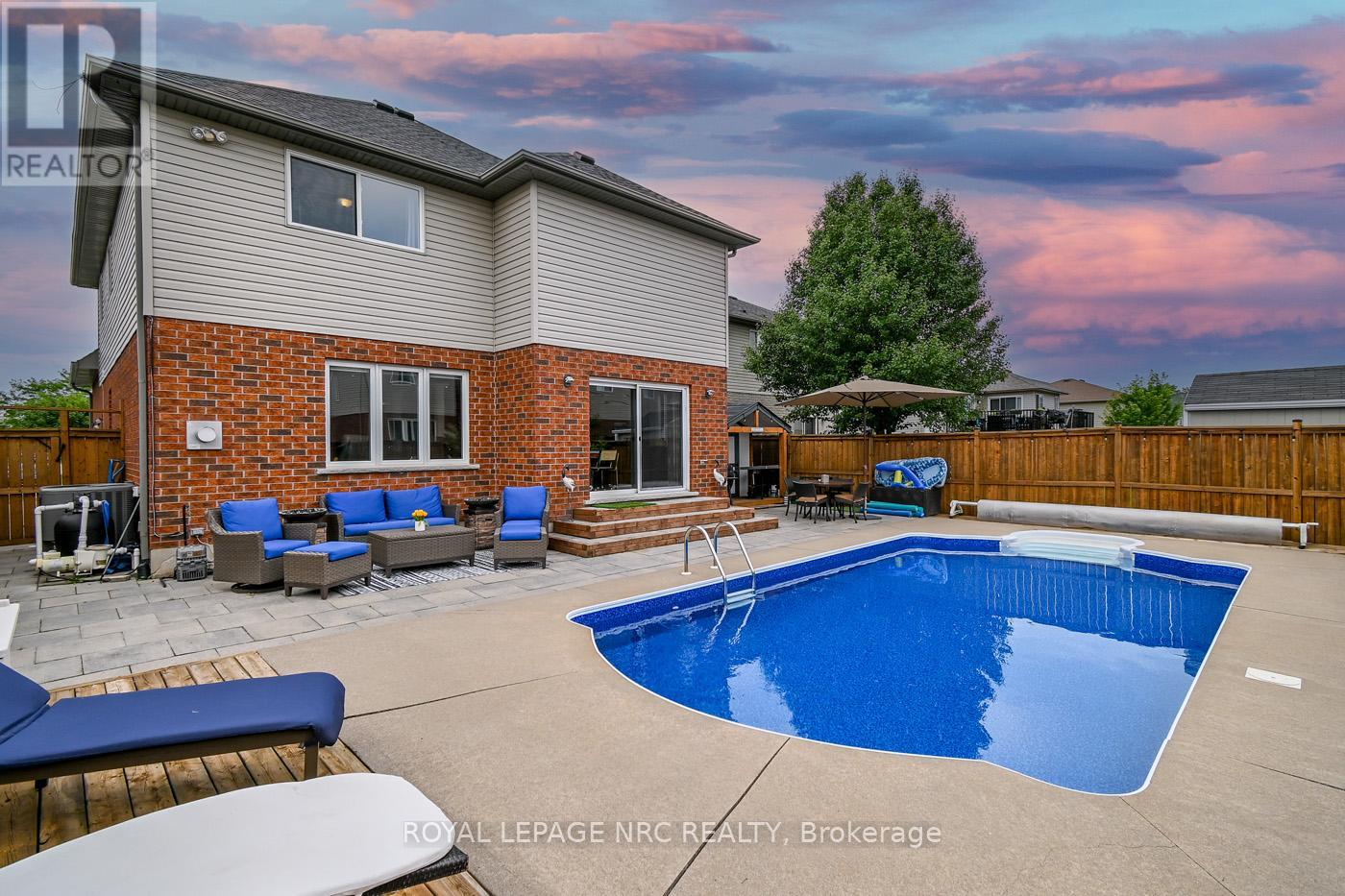 8665 Westport Drive, Niagara Falls, Ontario  L2H 0A3 - Photo 46 - X12393627