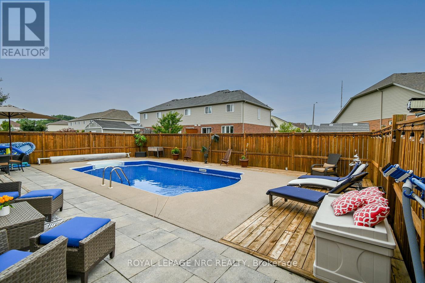 8665 Westport Drive, Niagara Falls, Ontario  L2H 0A3 - Photo 47 - X12393627