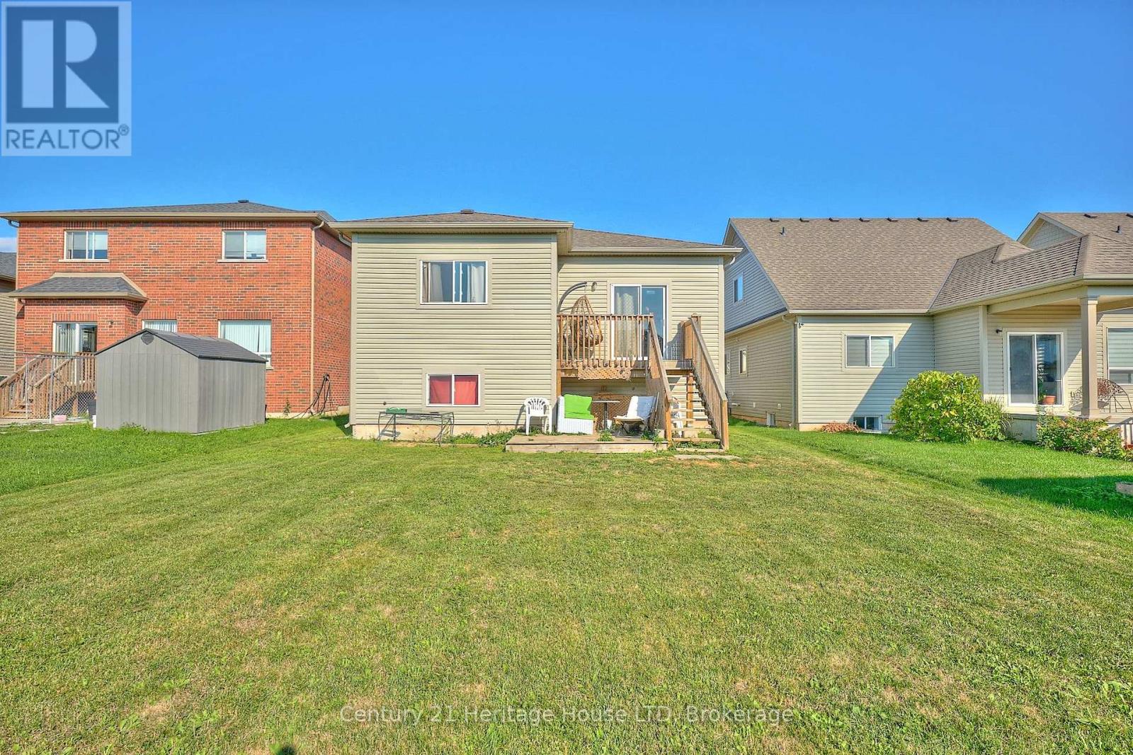 871 Burwell Street, Fort Erie, Ontario  L2A 0E3 - Photo 22 - X12393714