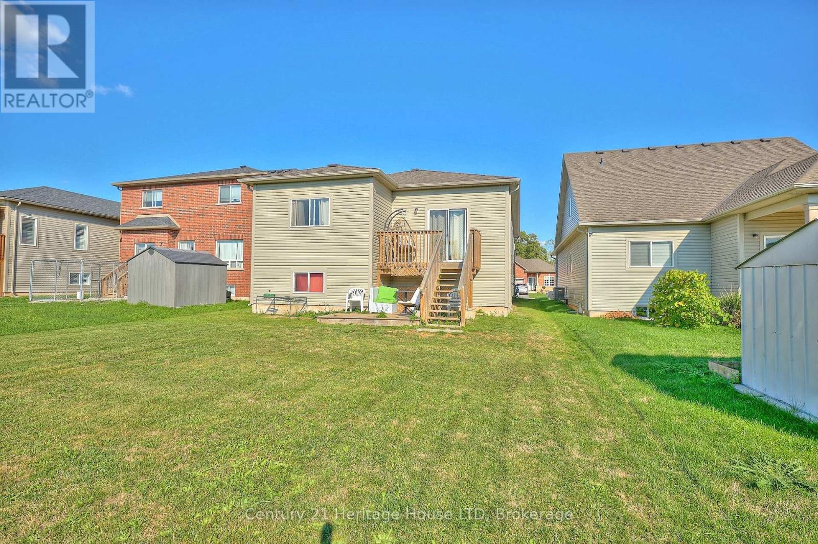 871 Burwell Street, Fort Erie, Ontario  L2A 0E3 - Photo 24 - X12393714