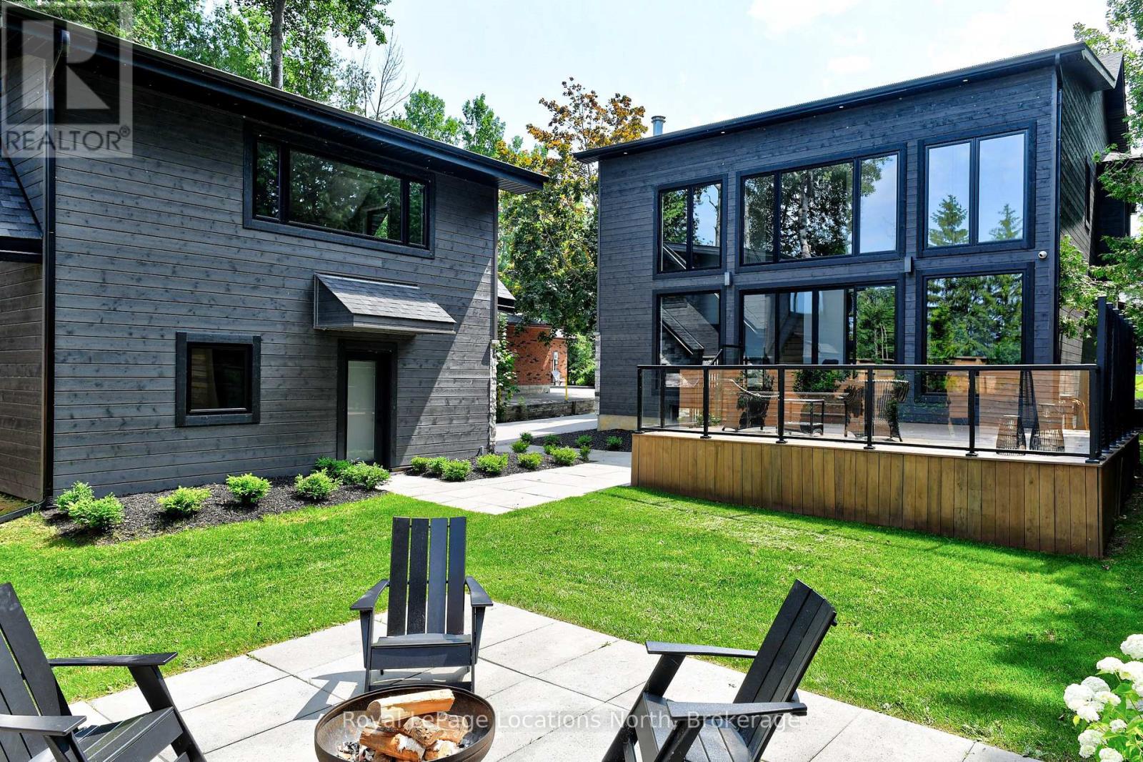 74 Arthur Street E, Blue Mountains, Ontario  N0H 2P0 - Photo 2 - X12393675