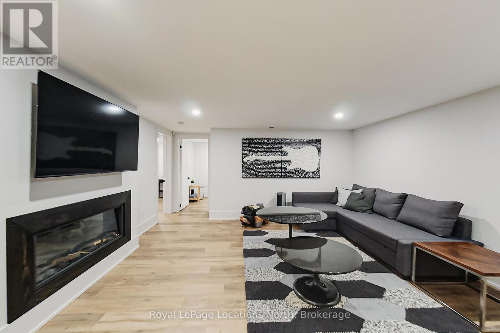 74 Arthur Street E, Blue Mountains, Ontario  N0H 2P0 - Photo 28 - X12393675