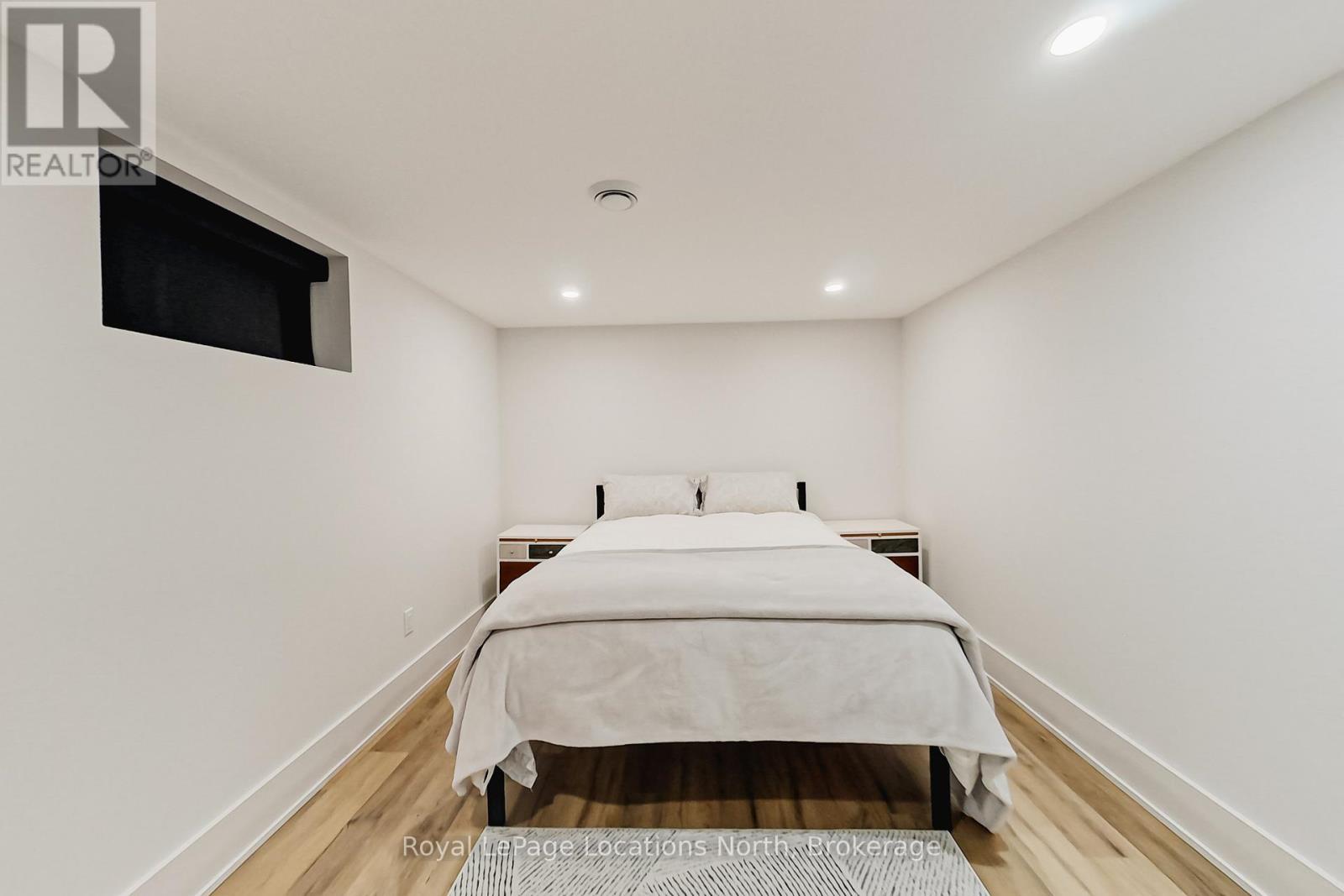 74 Arthur Street E, Blue Mountains, Ontario  N0H 2P0 - Photo 30 - X12393675