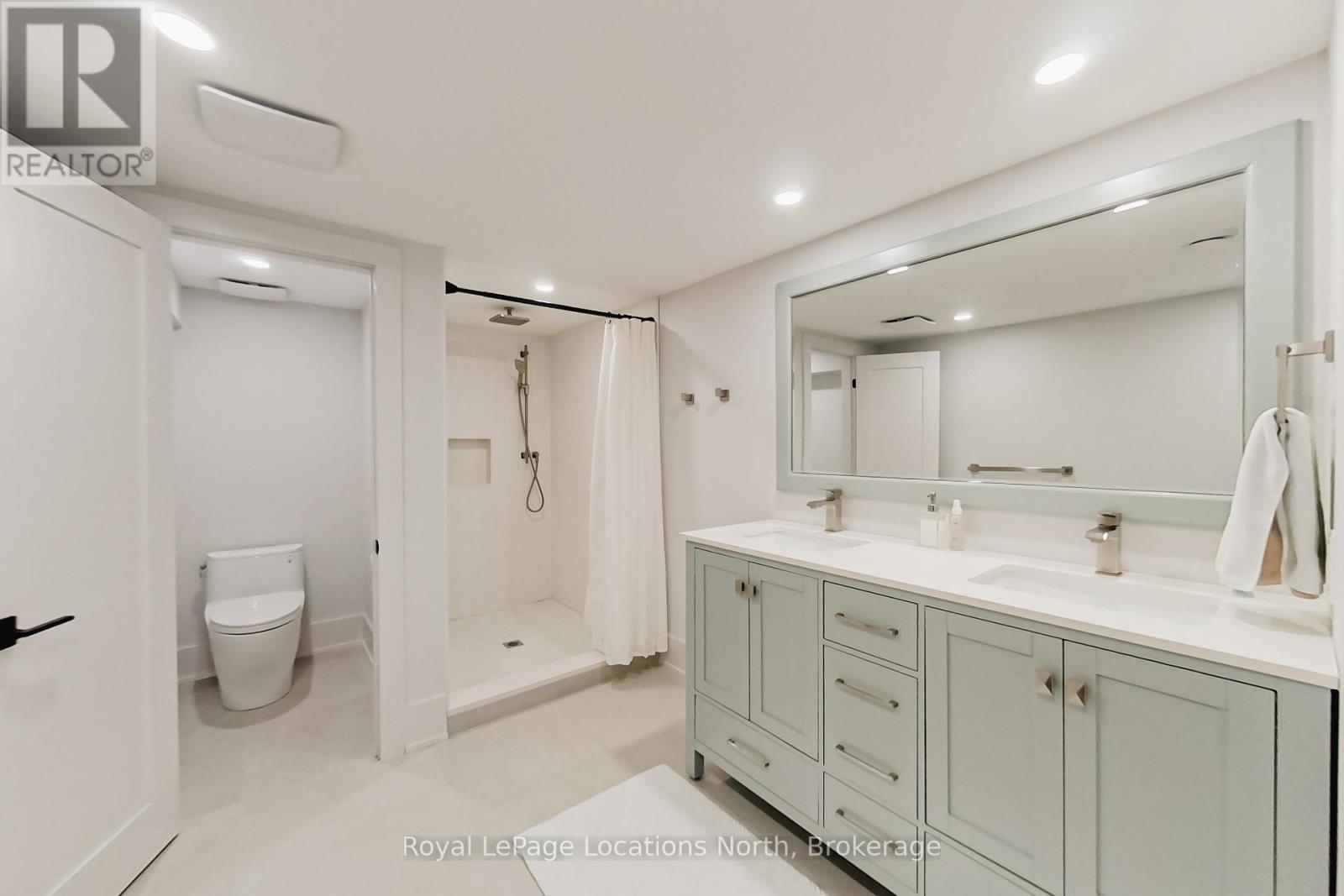 74 Arthur Street E, Blue Mountains, Ontario  N0H 2P0 - Photo 33 - X12393675