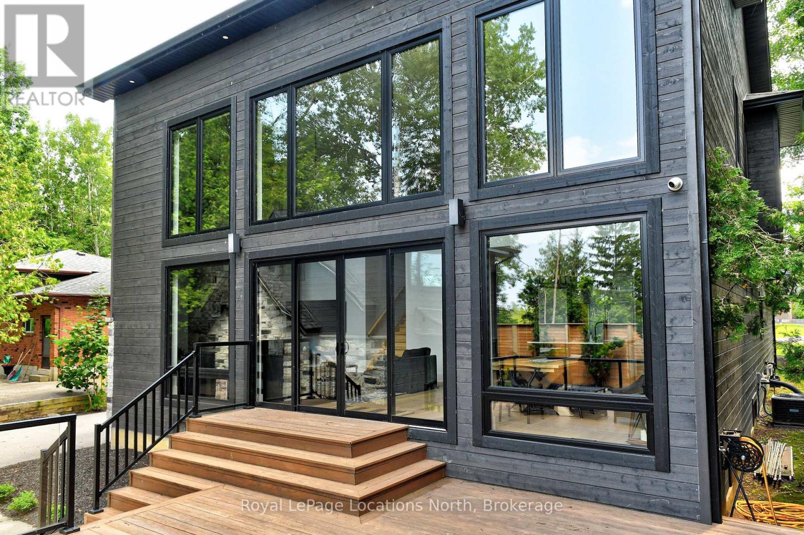74 Arthur Street E, Blue Mountains, Ontario  N0H 2P0 - Photo 48 - X12393675
