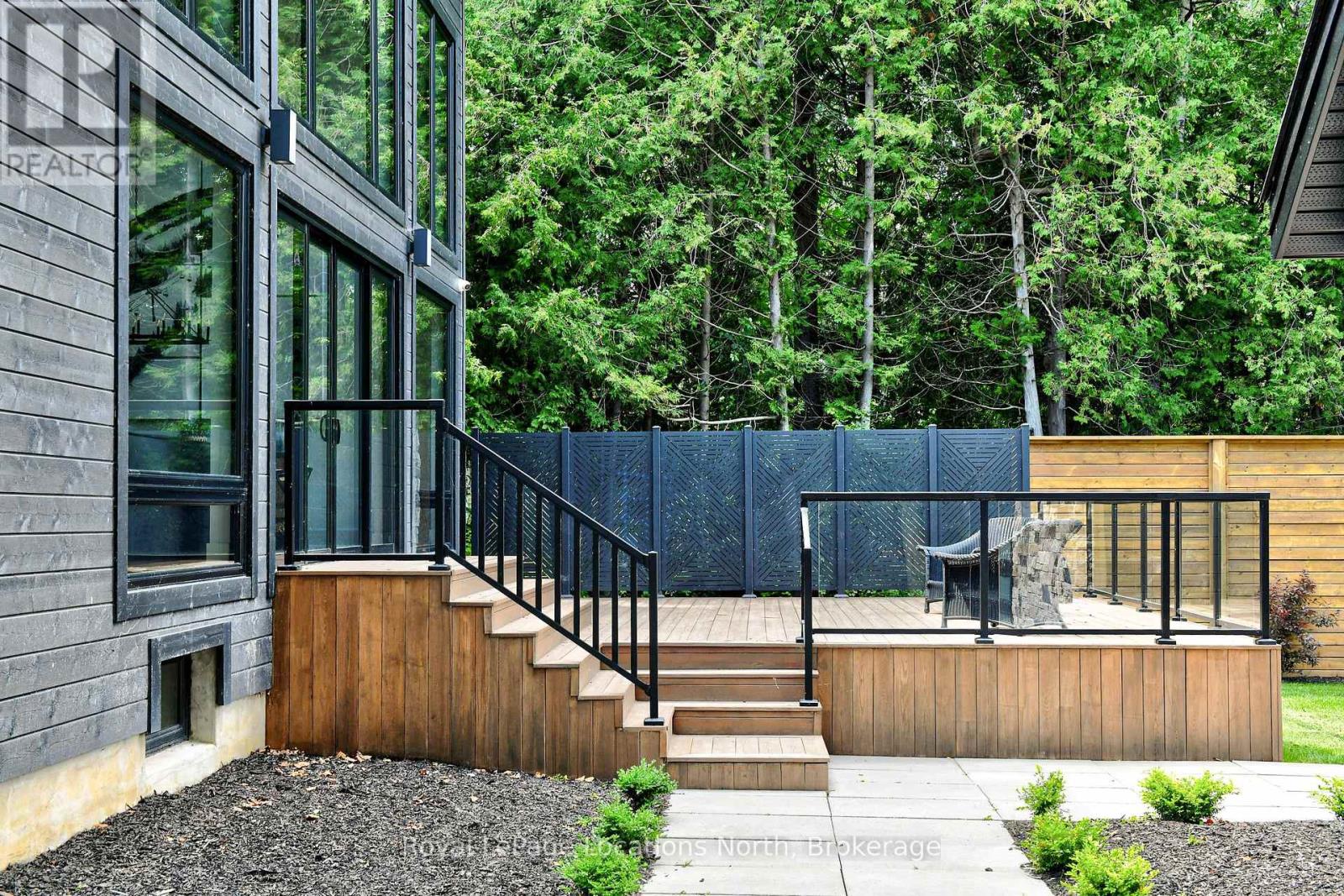 74 Arthur Street E, Blue Mountains, Ontario  N0H 2P0 - Photo 50 - X12393675