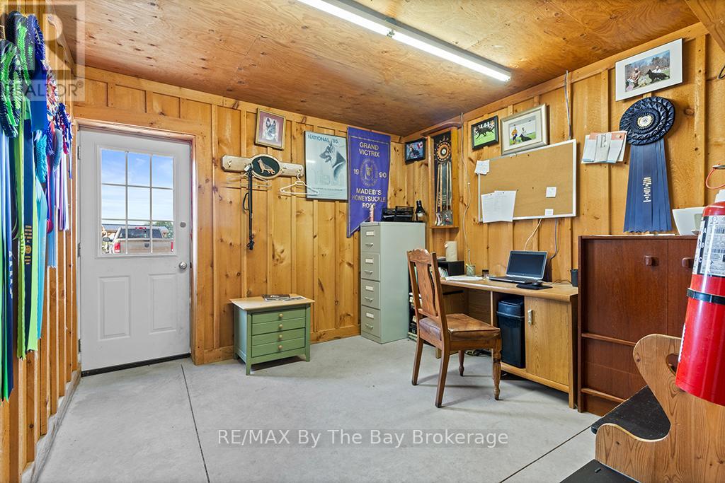 828482 Mulmur Nottawasaga Townline, Mulmur, Ontario  L9V 0Y9 - Photo 15 - X12393691