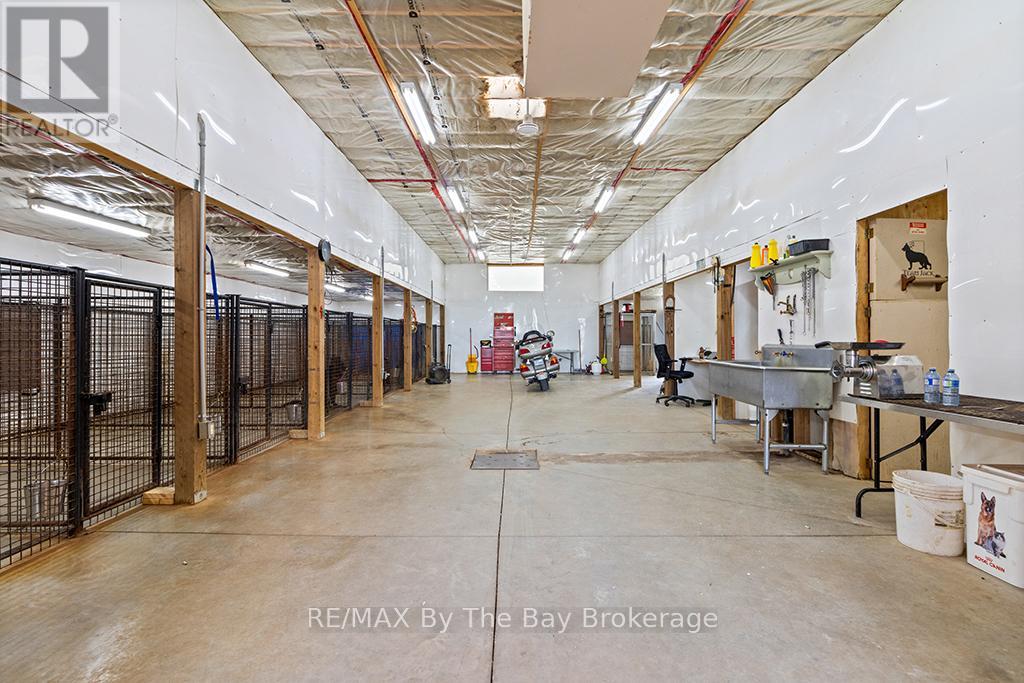 828482 Mulmur Nottawasaga T Line, Mulmur, Ontario  L9V 0N9 - Photo 16 - X12393712