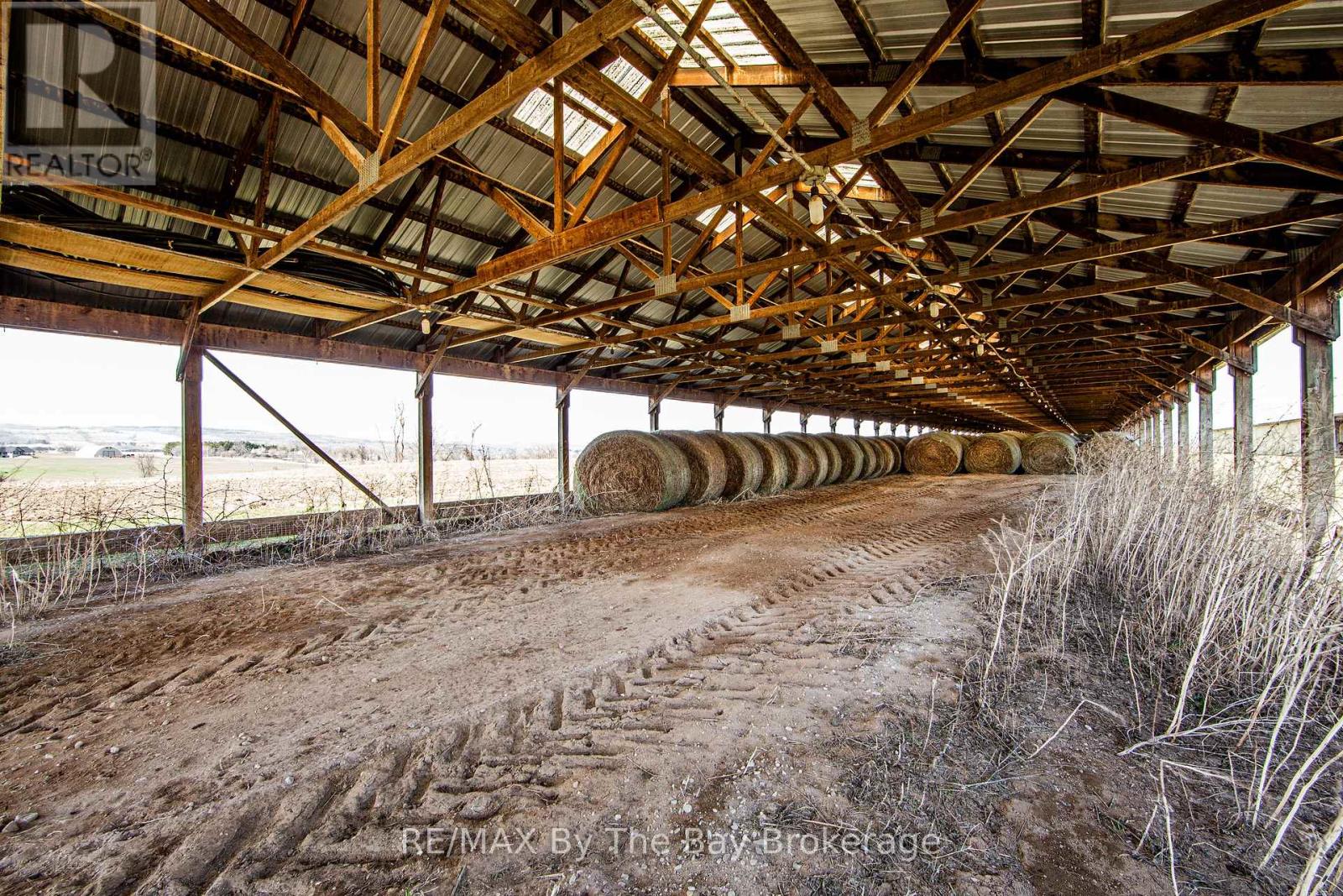 828482 Mulmur Nottawasaga T Line, Mulmur, Ontario  L9V 0N9 - Photo 21 - X12393712