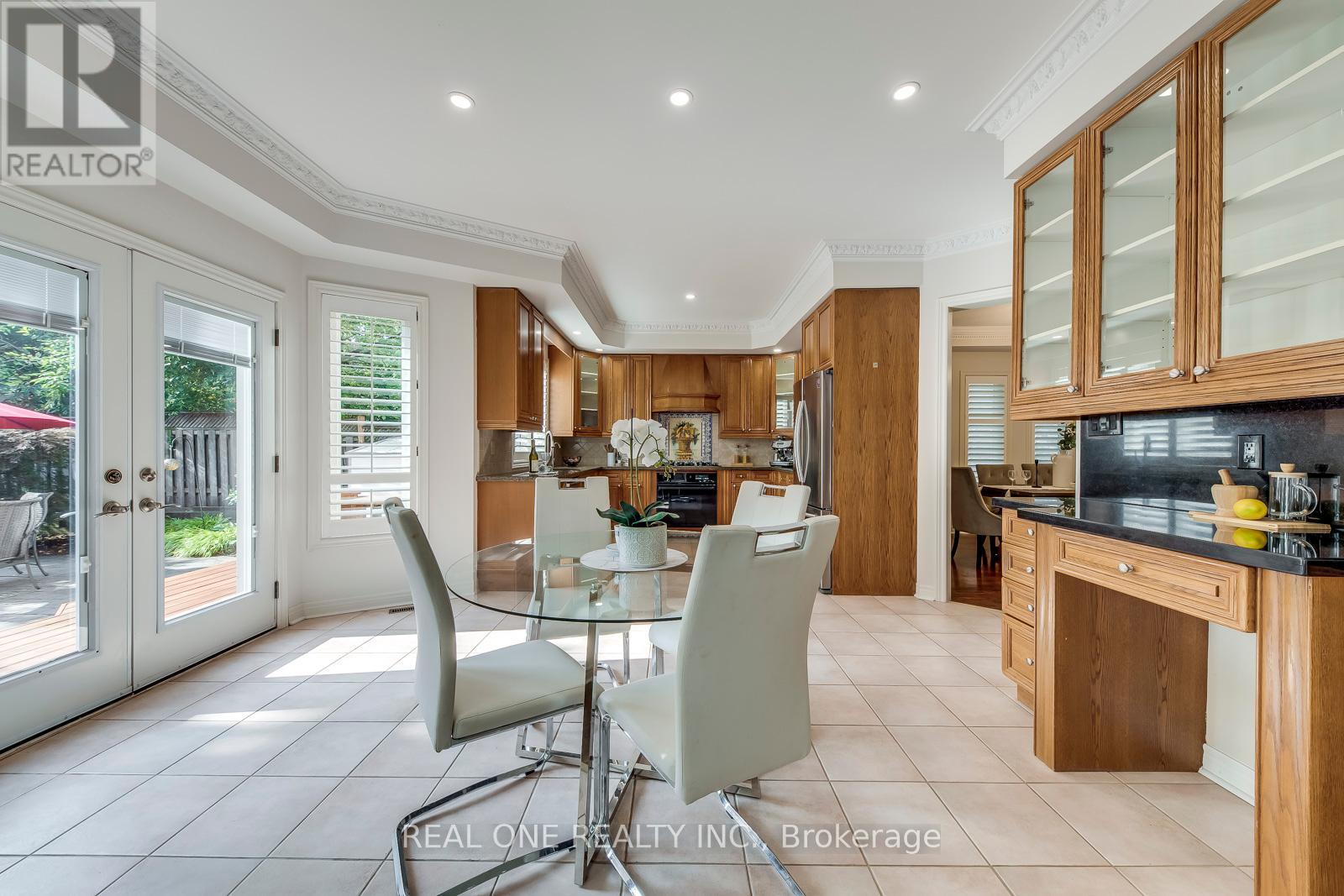 1601 Bayshire Drive, Oakville (Jc Joshua Creek), Ontario  L6H 6E4 - Photo 18 - W12393476