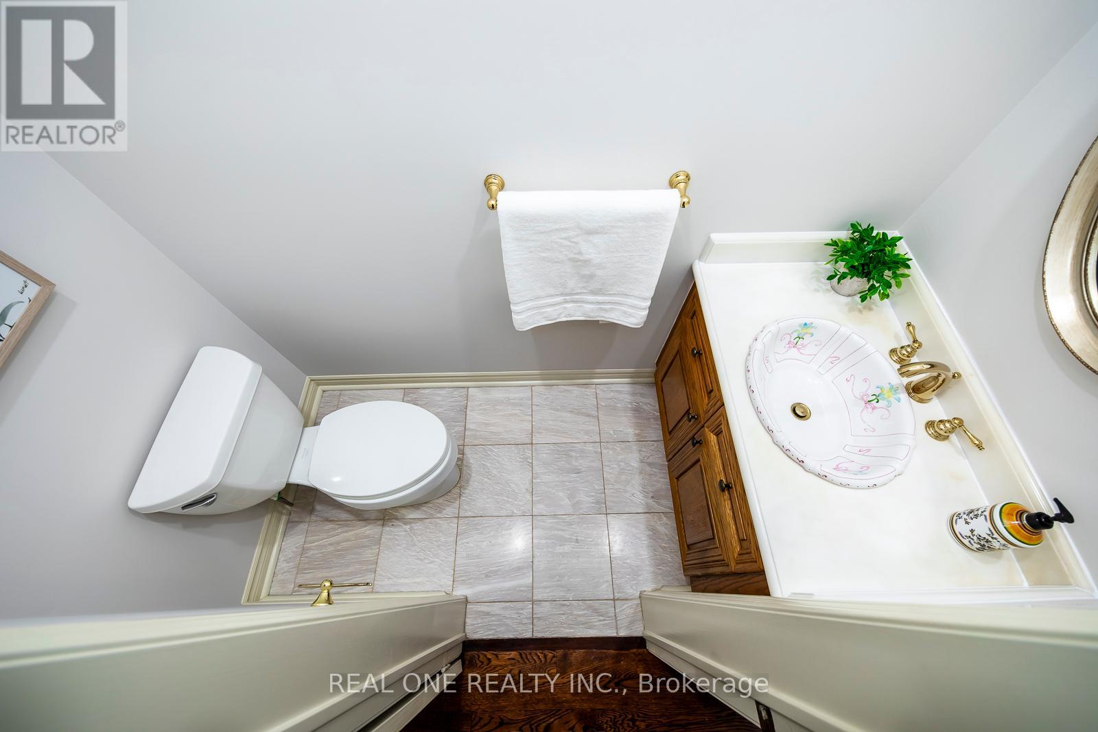 1601 Bayshire Drive, Oakville (Jc Joshua Creek), Ontario  L6H 6E4 - Photo 21 - W12393476