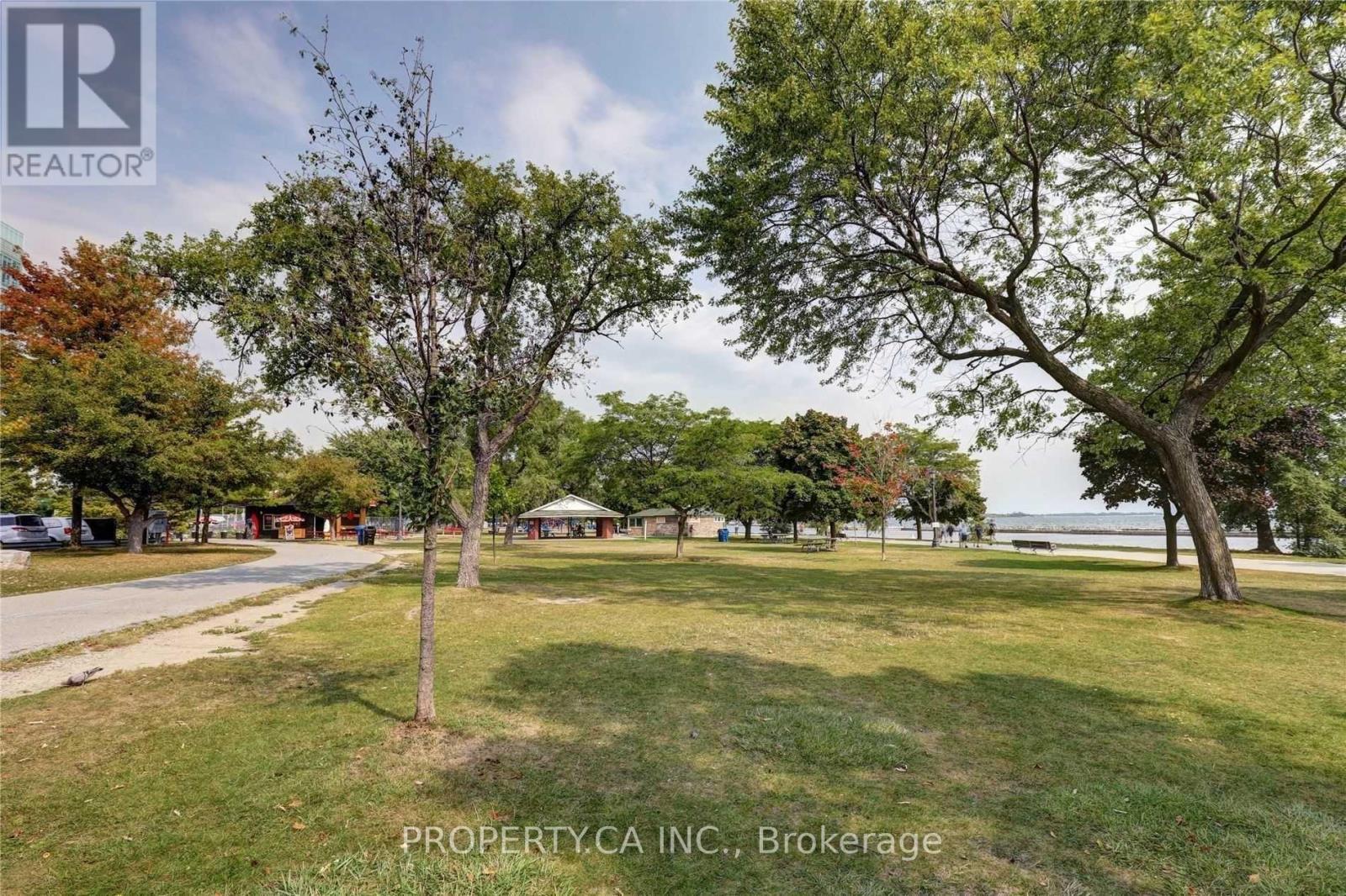 1808 - 1926 Lake Shore Boulevard W, Toronto, Ontario  M6S 1A1 - Photo 26 - W12393516