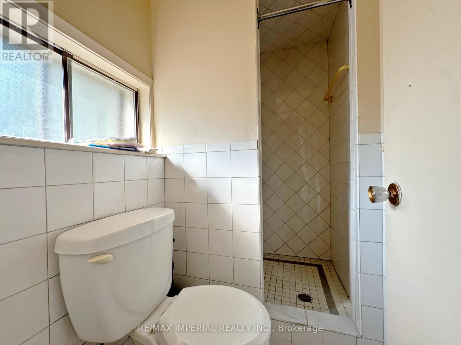 7 Doddington Drive, Toronto, Ontario  M8Y 1S3 - Photo 33 - W12393558